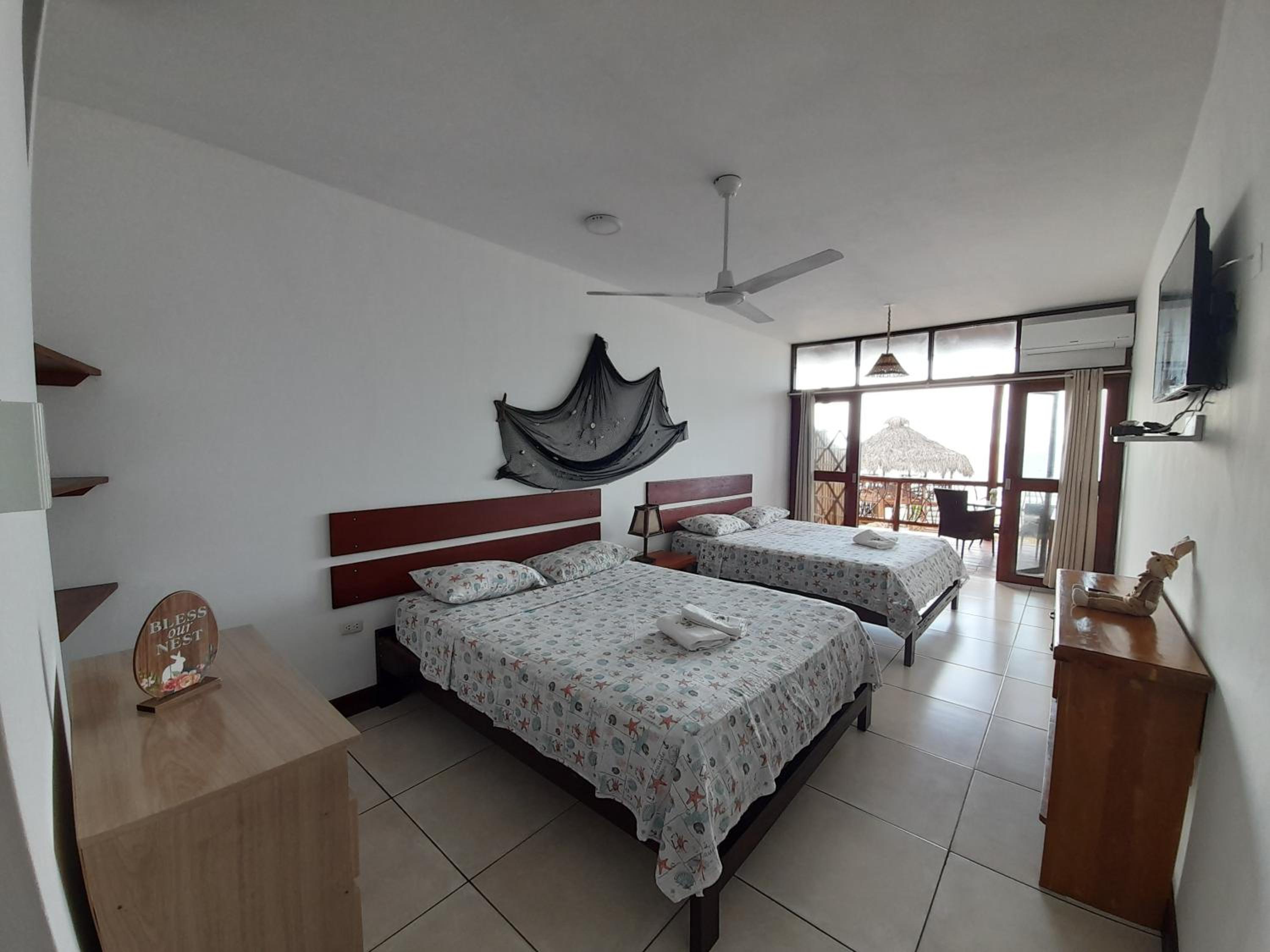 Quadruple Room with Sea View