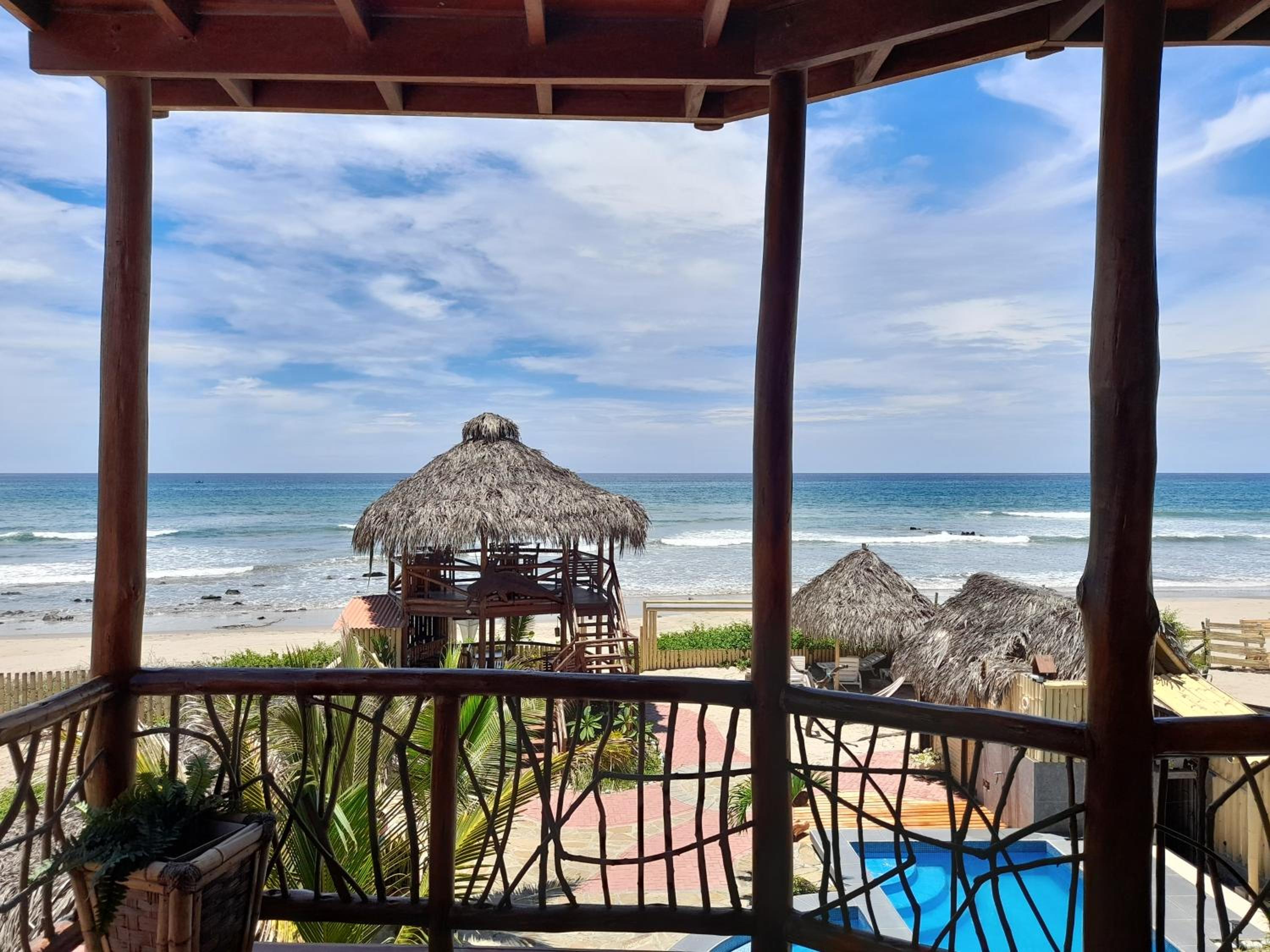 Deluxe Suite with Sea View photo 3