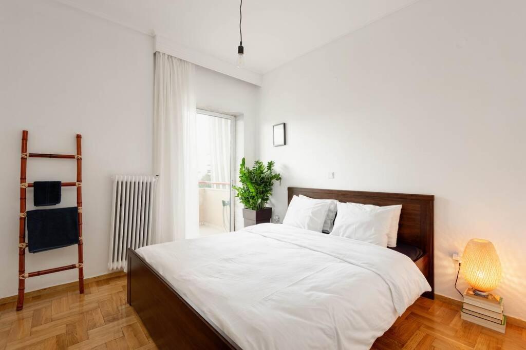 Three-Bedroom Apartment - Photo 8