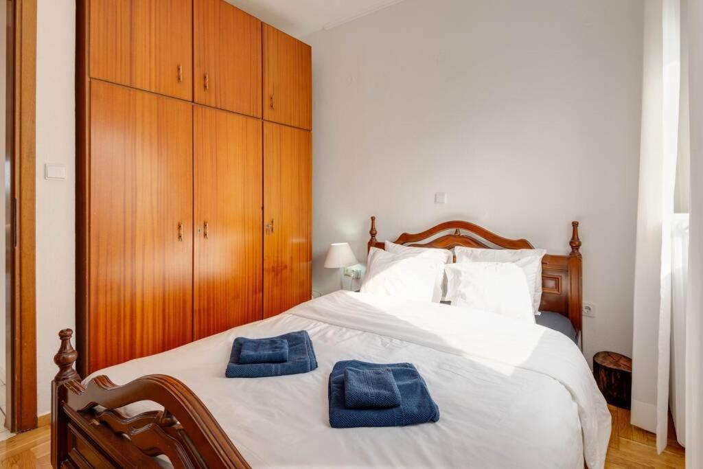Three-Bedroom Apartment - Photo 10