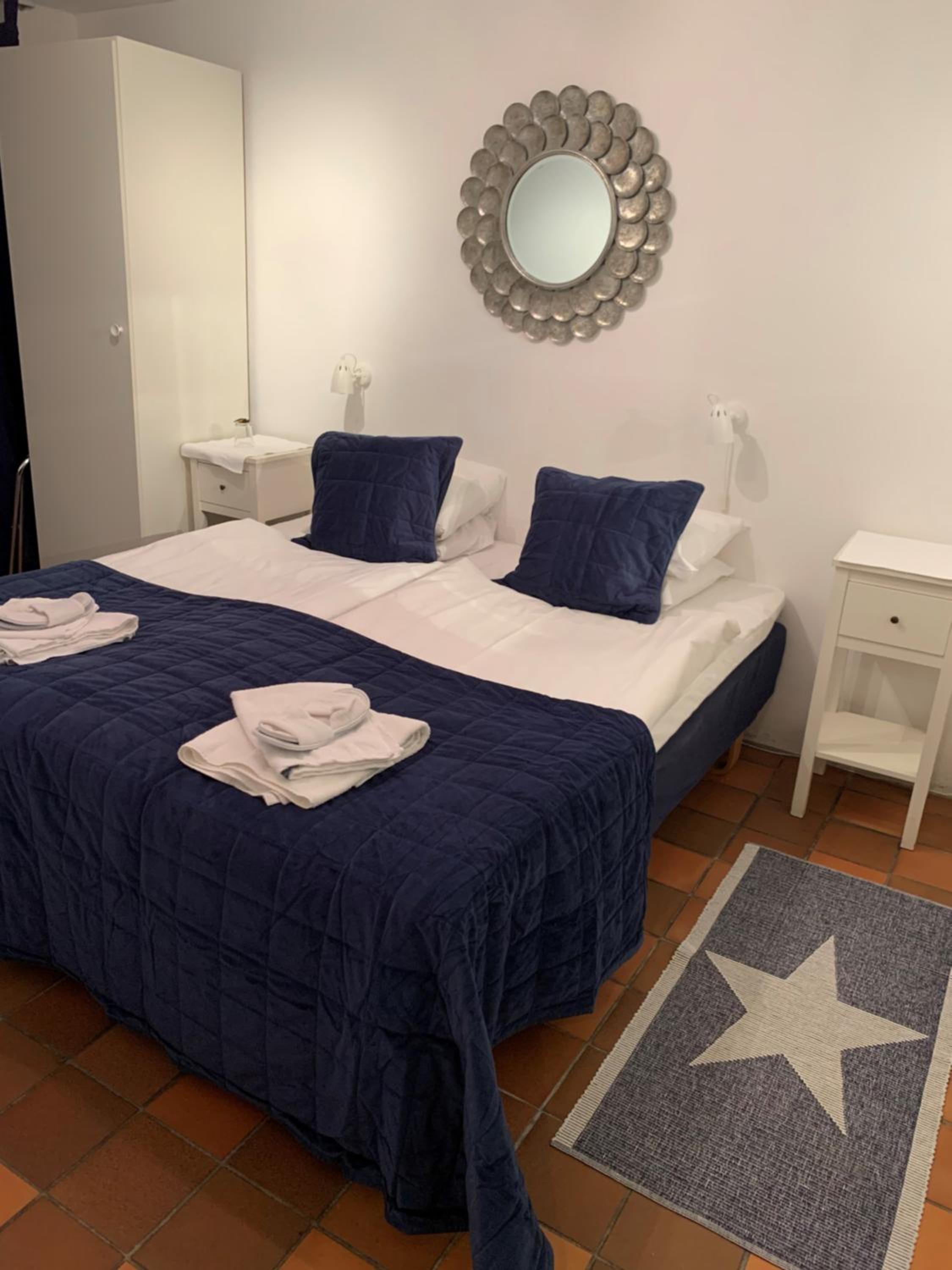 Double Room with Shared Bathroom