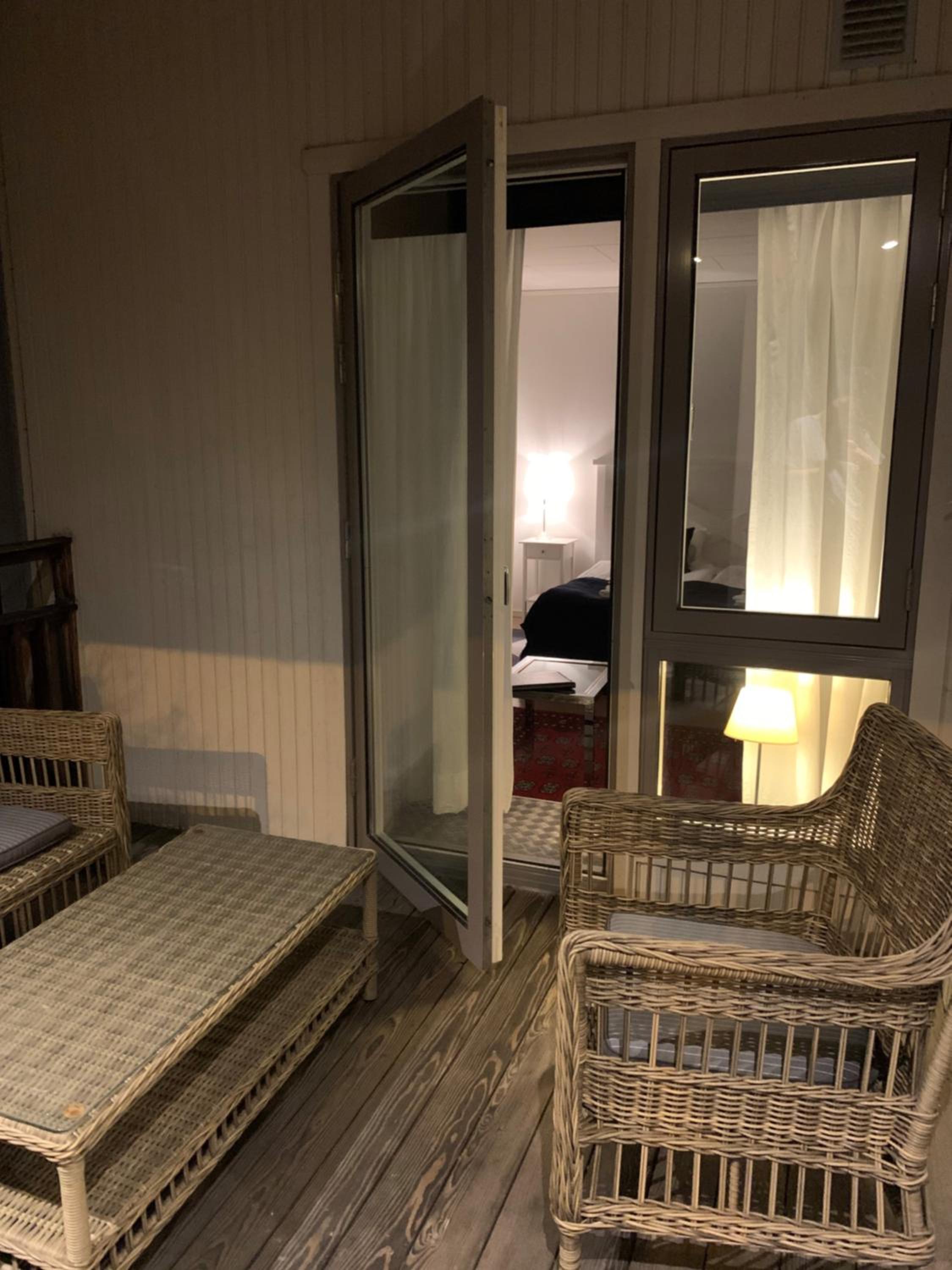 Double Room with Patio - Photo 3