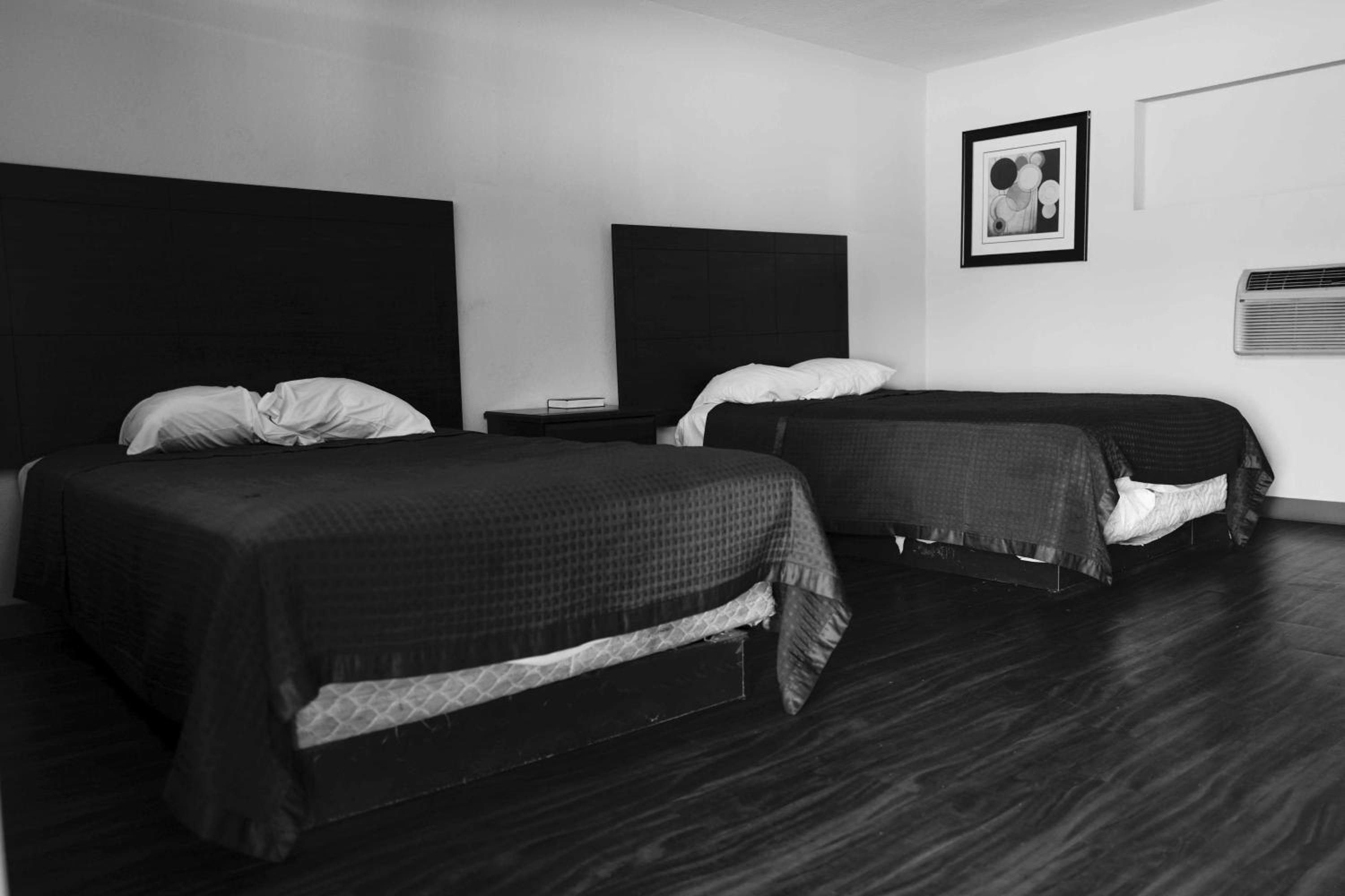 Double Room - Photo 14