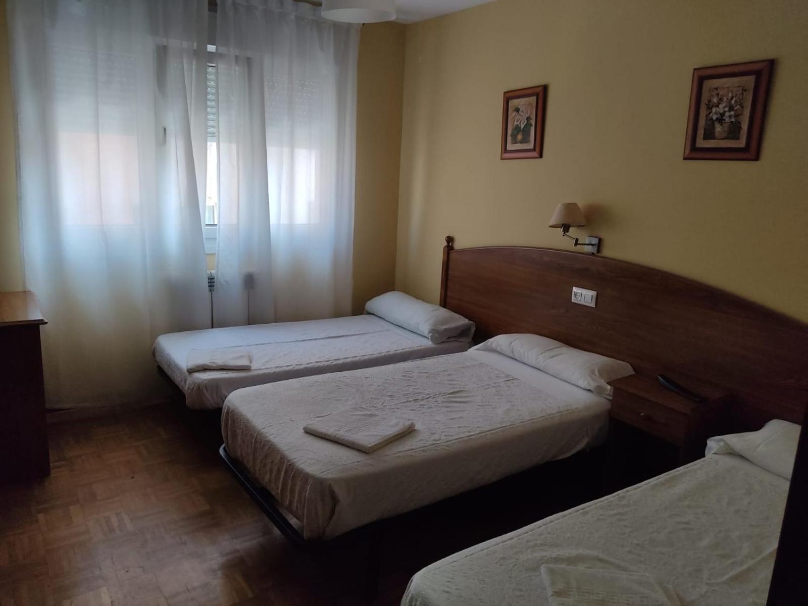 Standard Triple Room photo 3