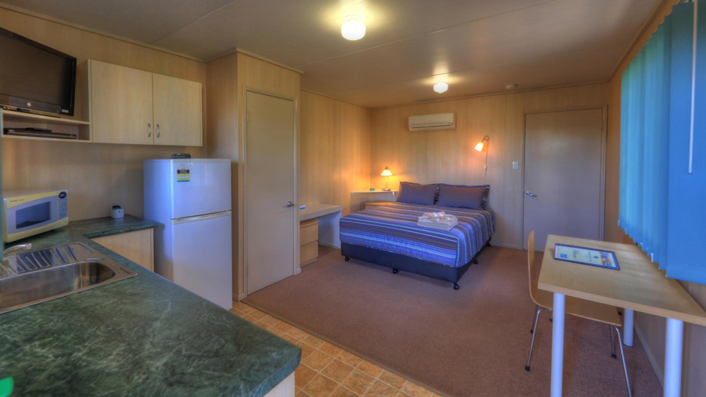 Studio Queen Villa - Easy Access  photo 1