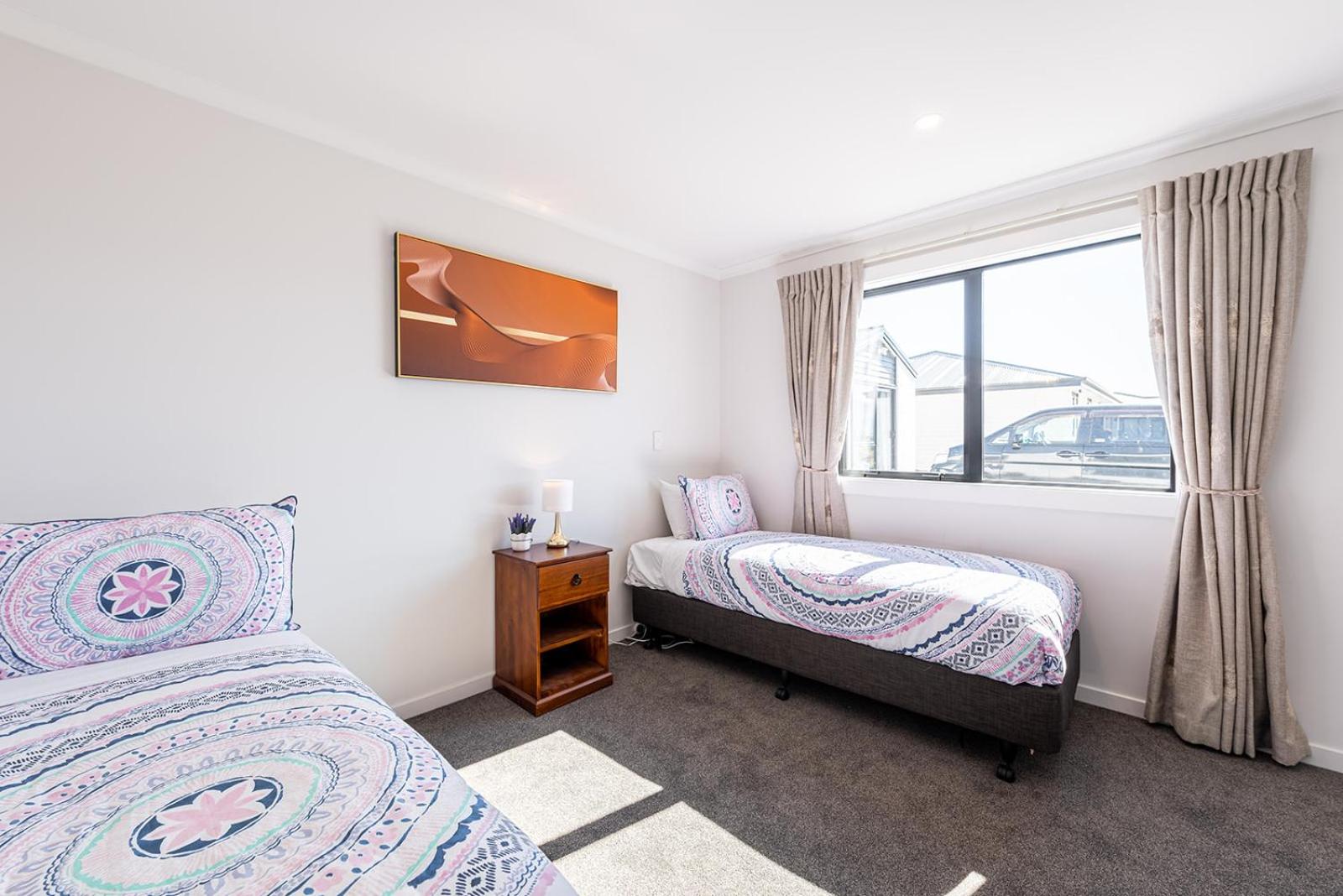 Three-Bedroom House - Photo 8