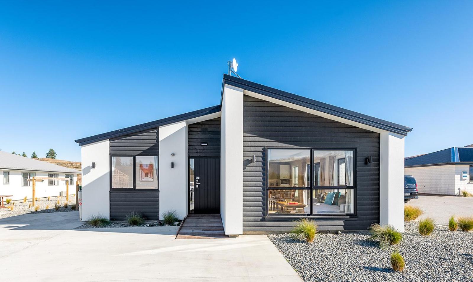 Three-Bedroom House - Photo 1