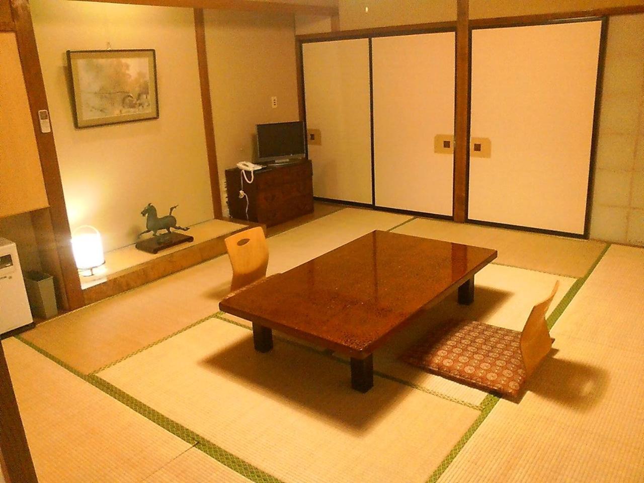 Japanese-Style Room