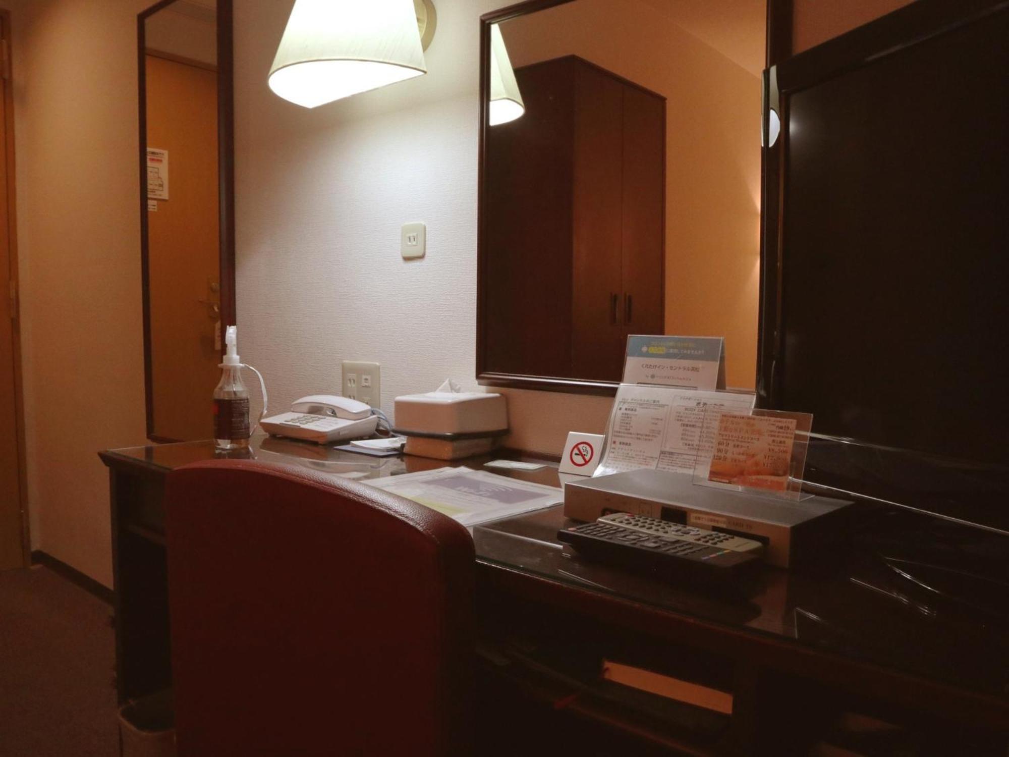 Twin Room - Non-Smoking - Photo 6