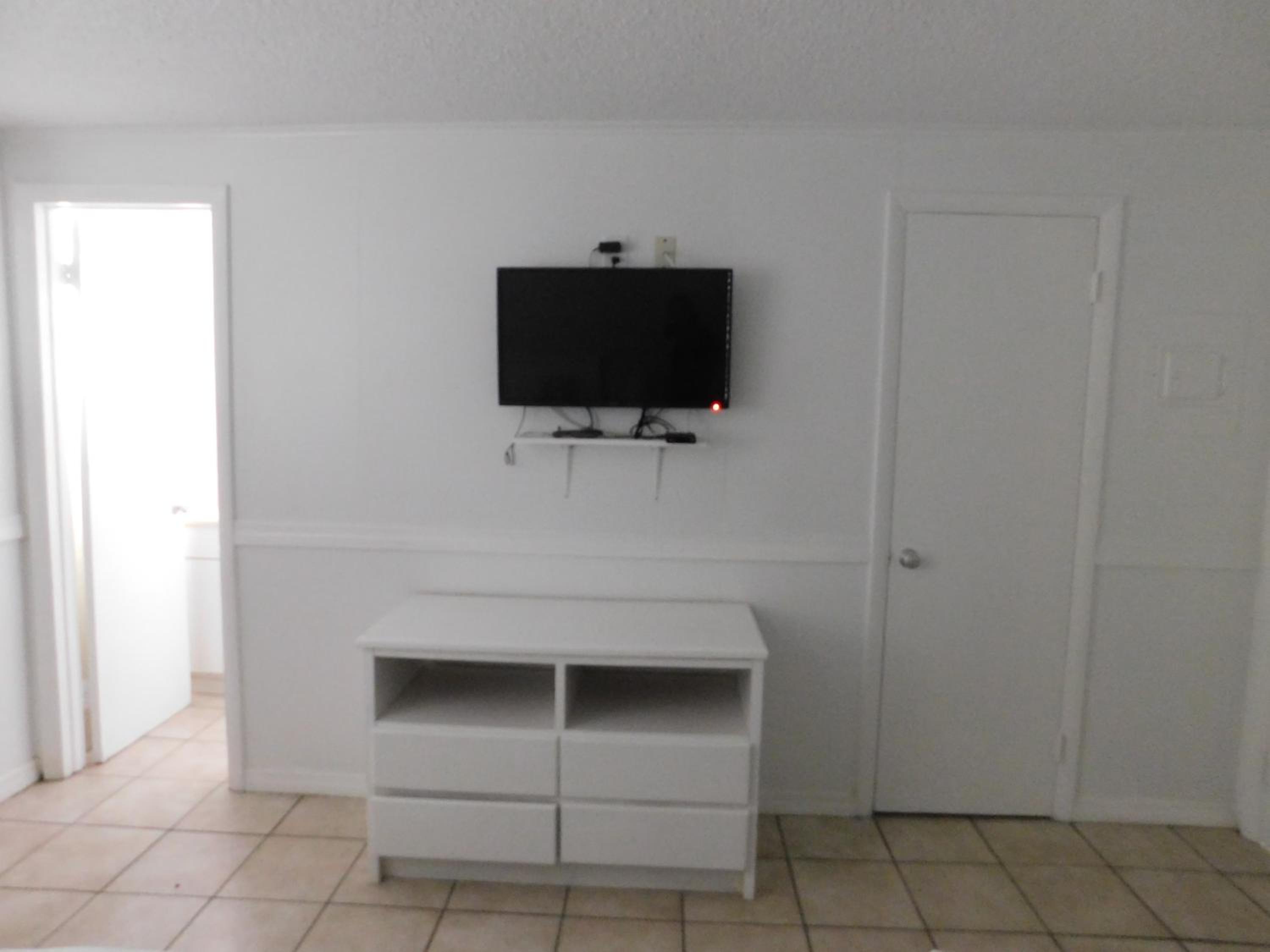 Deluxe Suite - Photo 1
