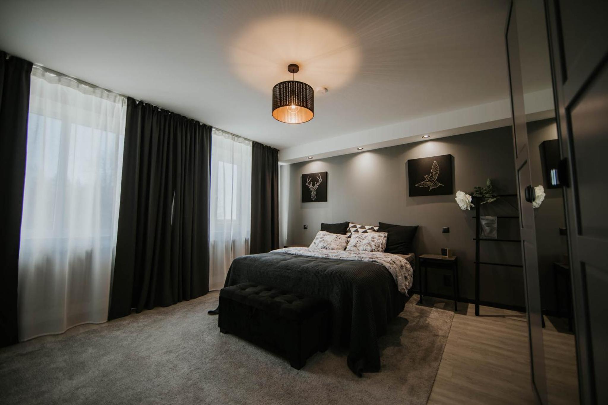 One-Bedroom Apartment - Photo 13