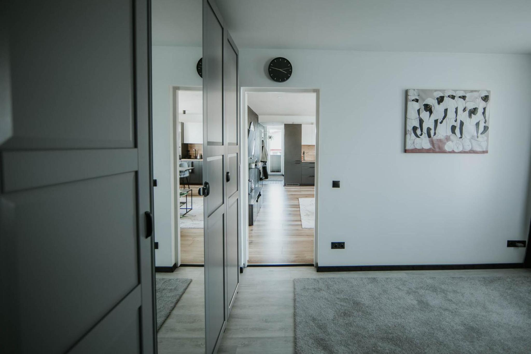 One-Bedroom Apartment - Photo 5