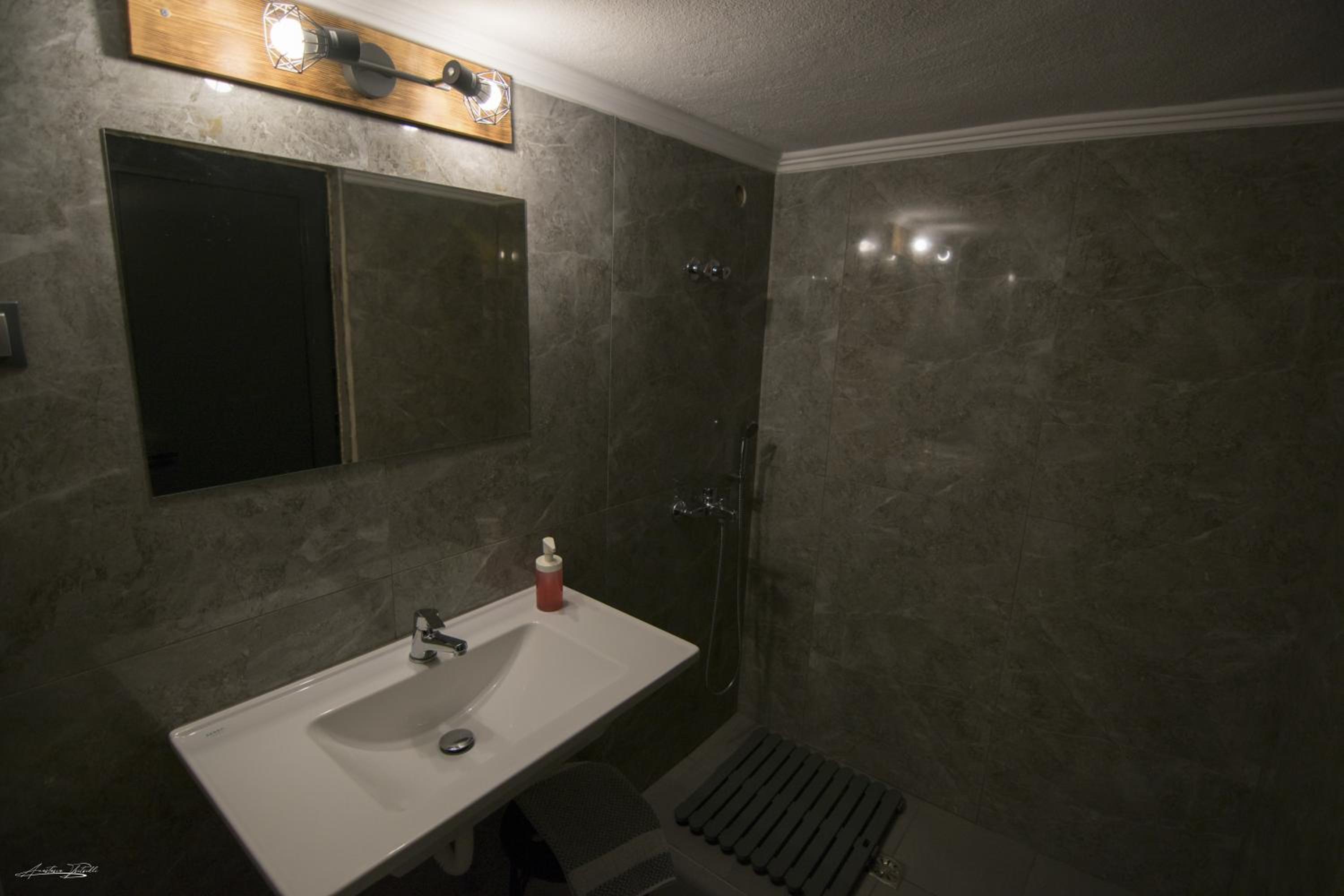 Superior Triple Room - Photo 8