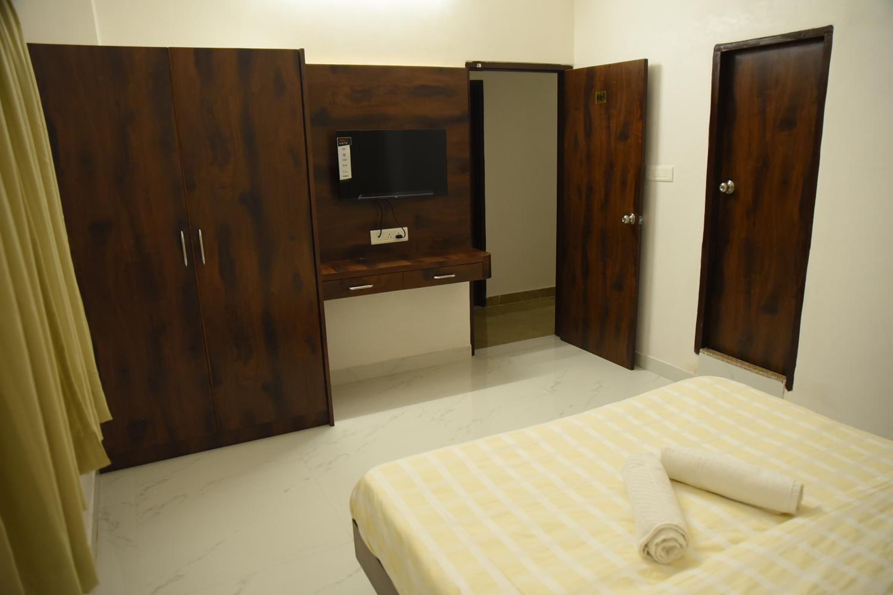 Deluxe Double Room - Photo 6