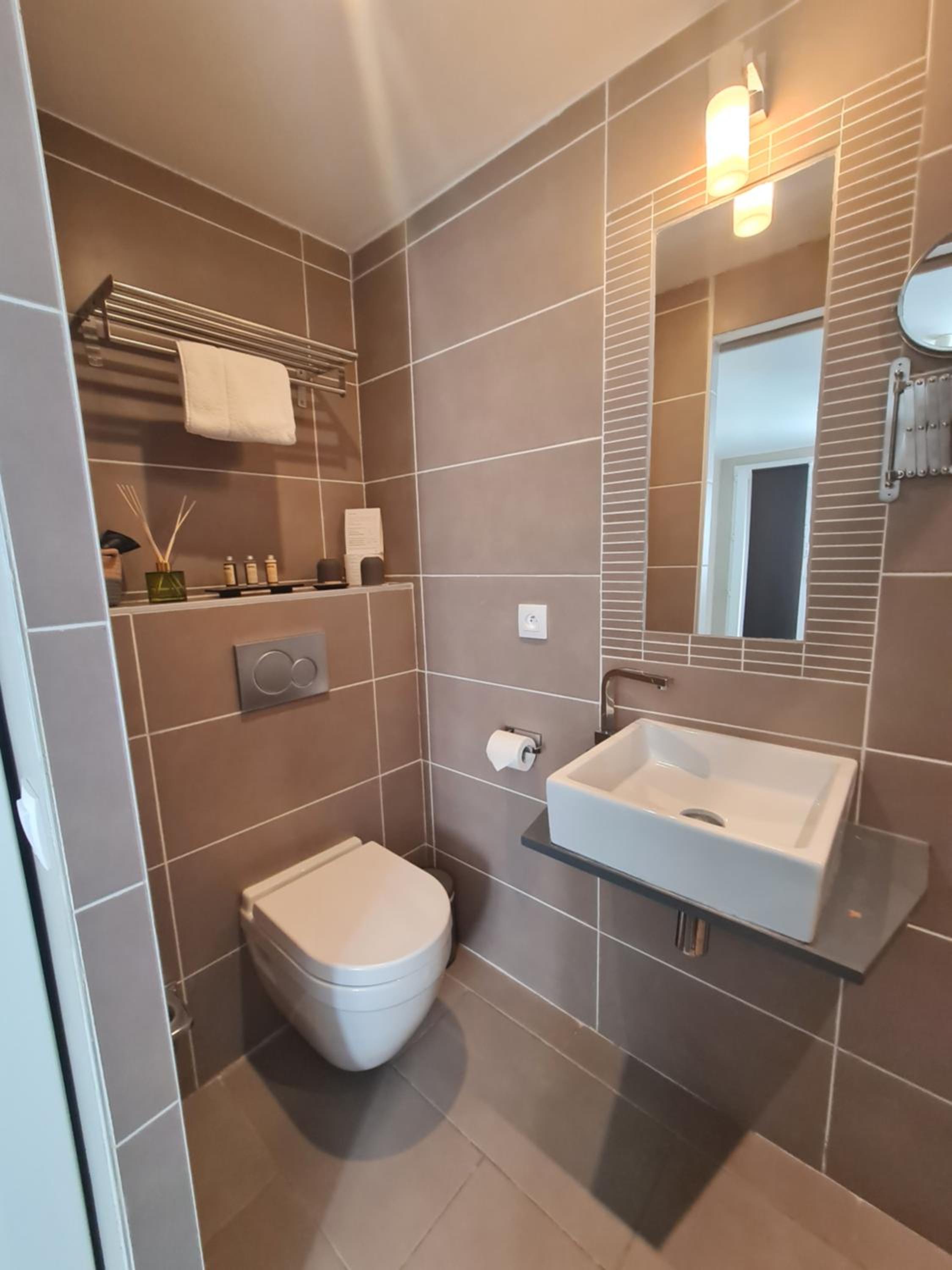 Double Room with Patio photo 3