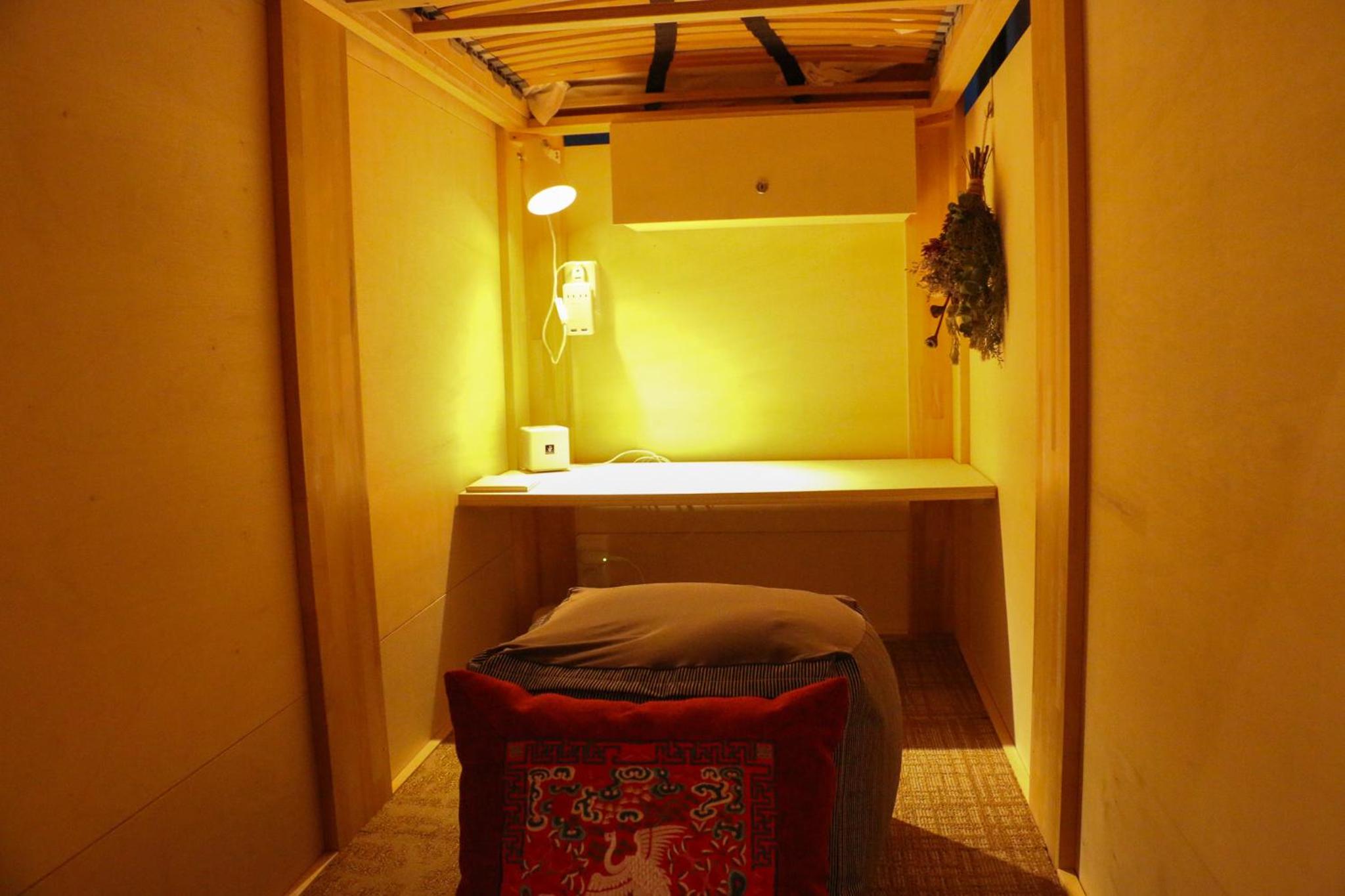 Mixed Dormitory Room