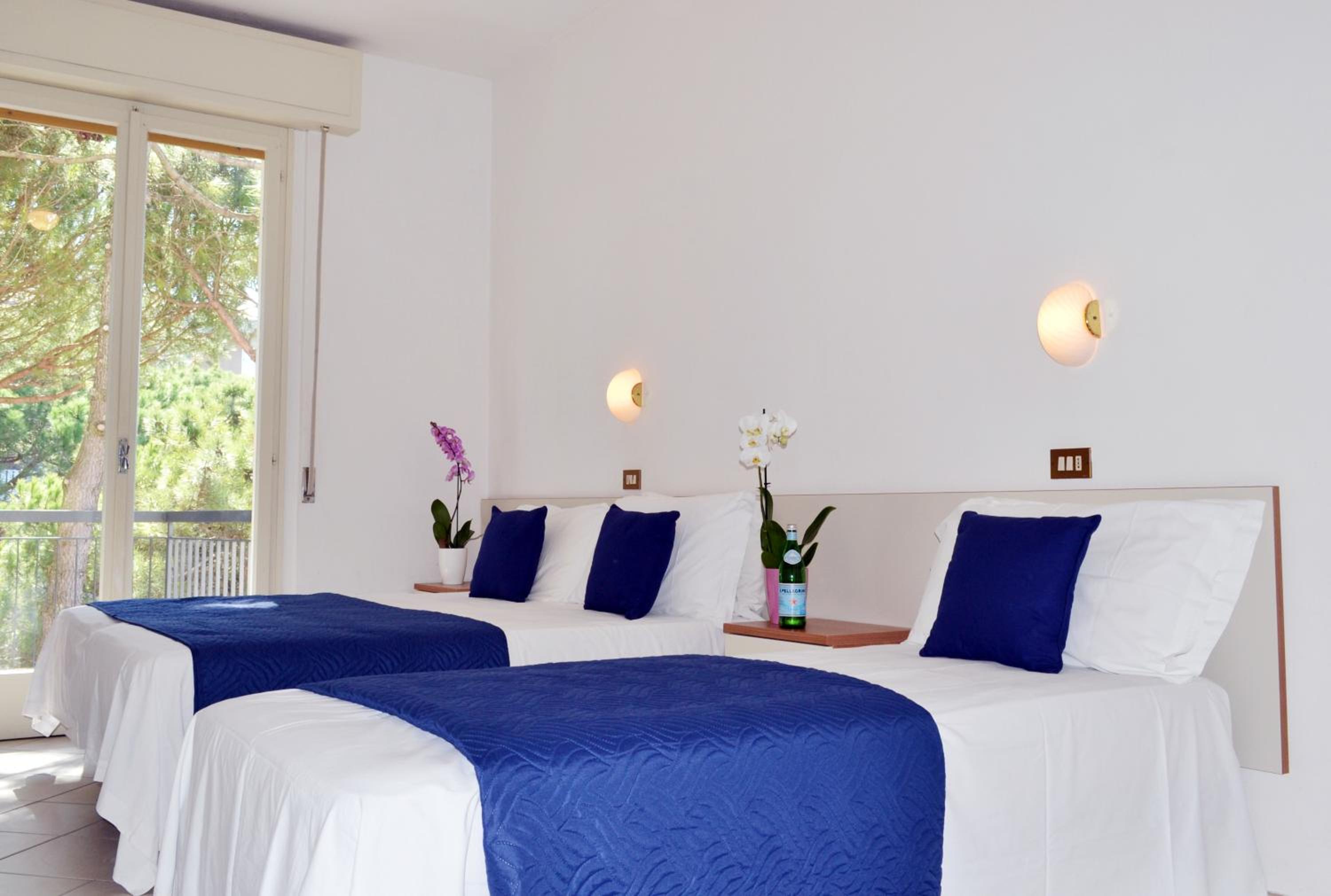 Standard Triple Room - Photo 1