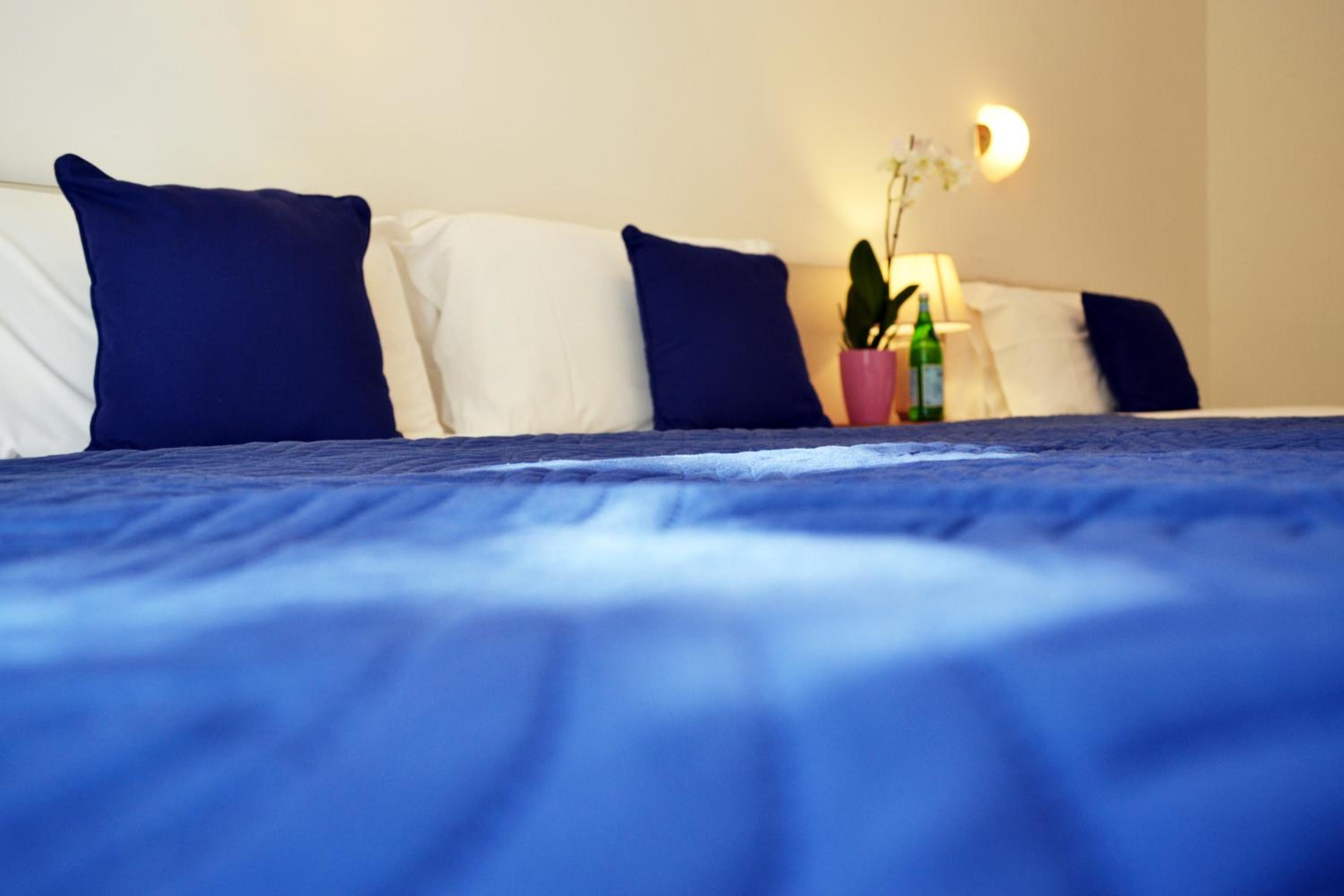 Standard Triple Room - Photo 2
