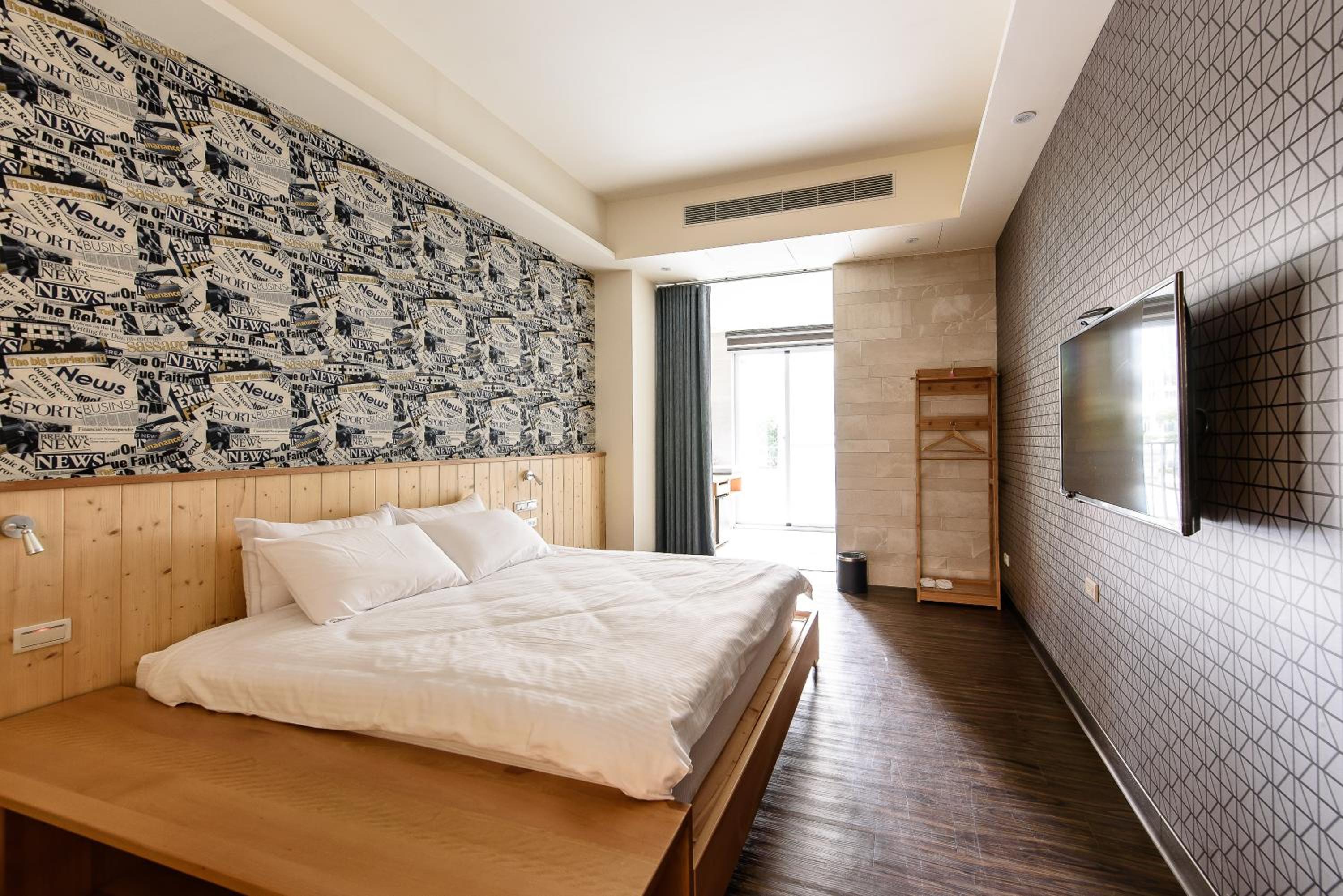 Standard Double Room - Photo 10