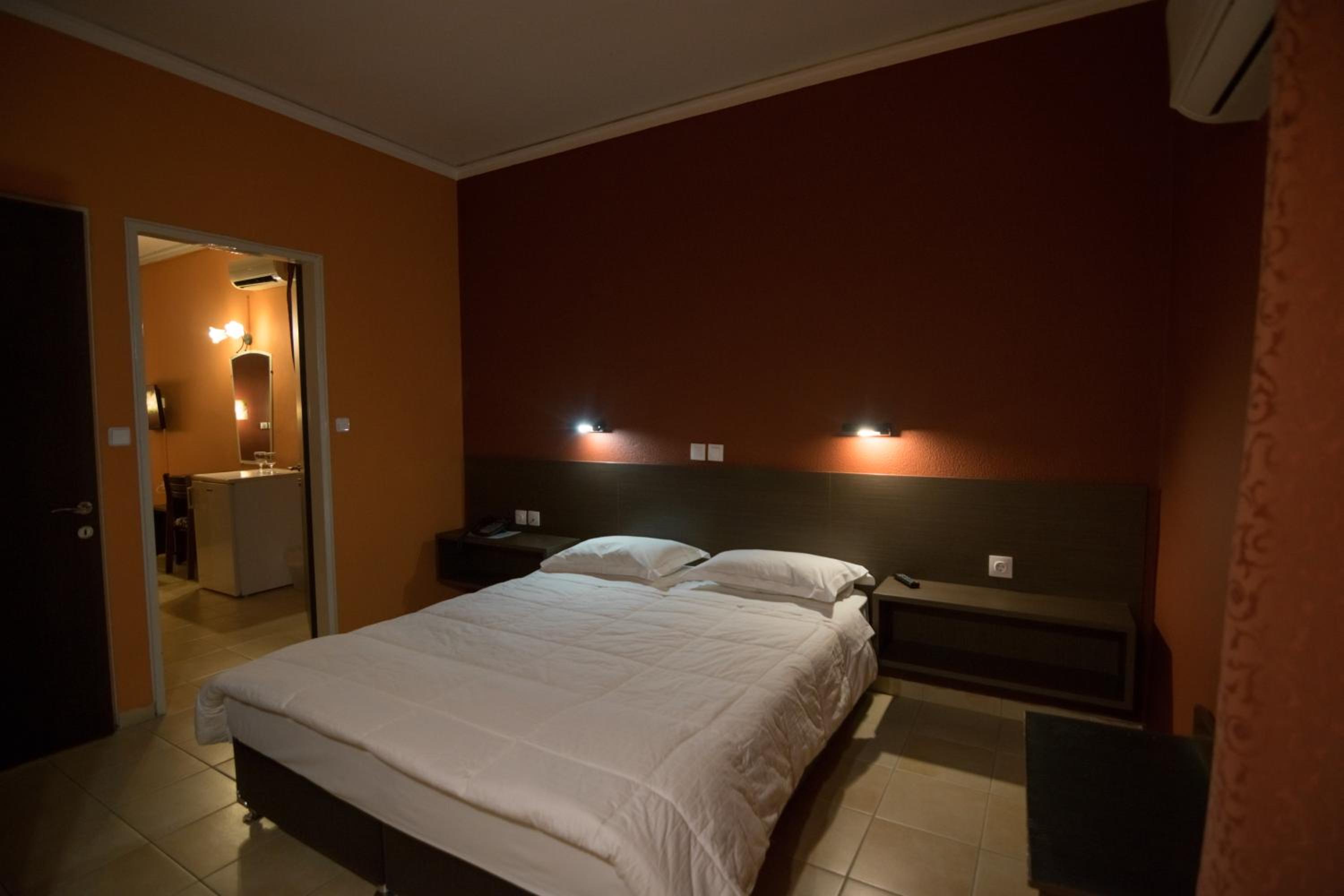 Deluxe Suite - Photo 20