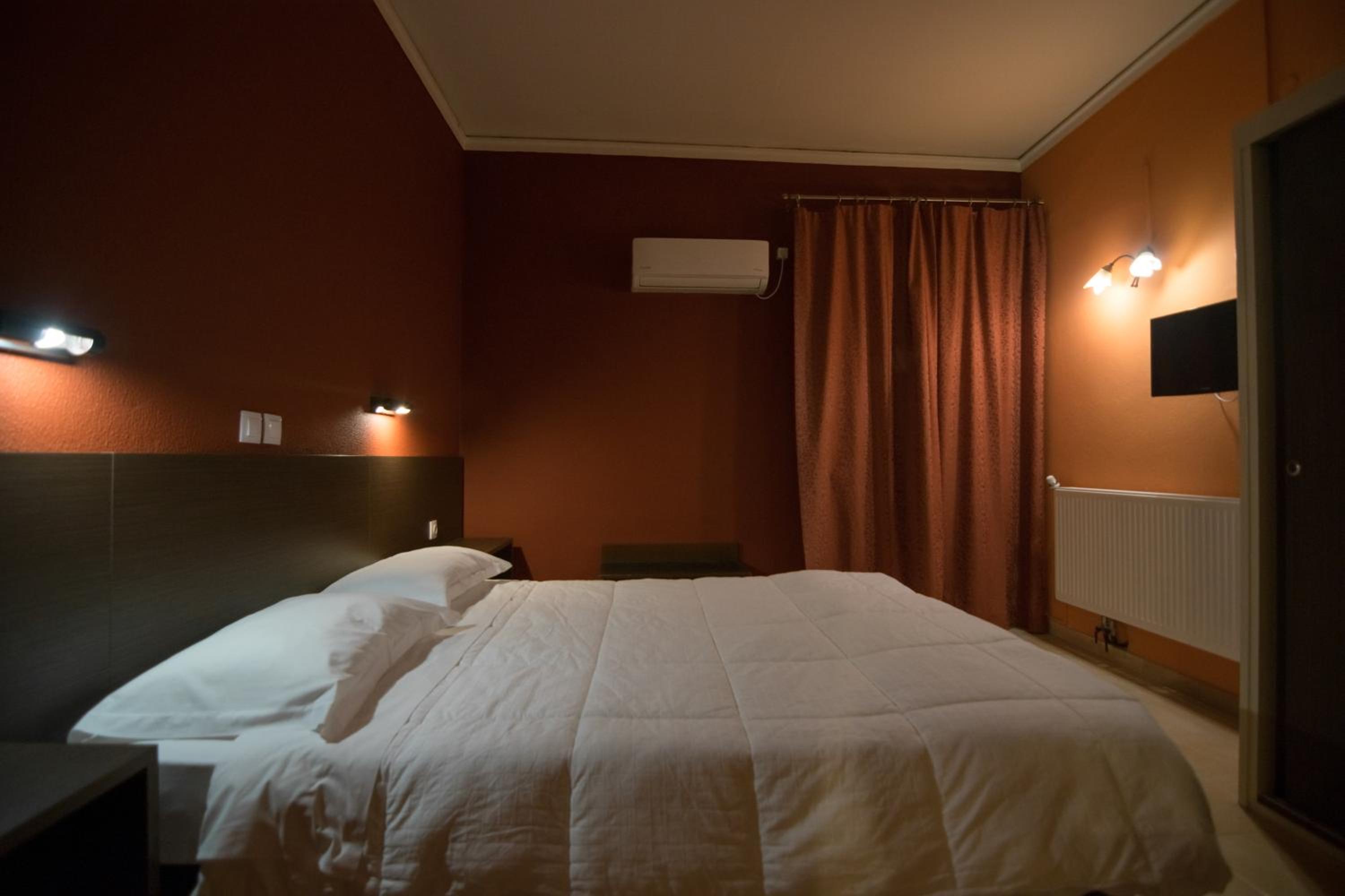 Deluxe Suite - Photo 1