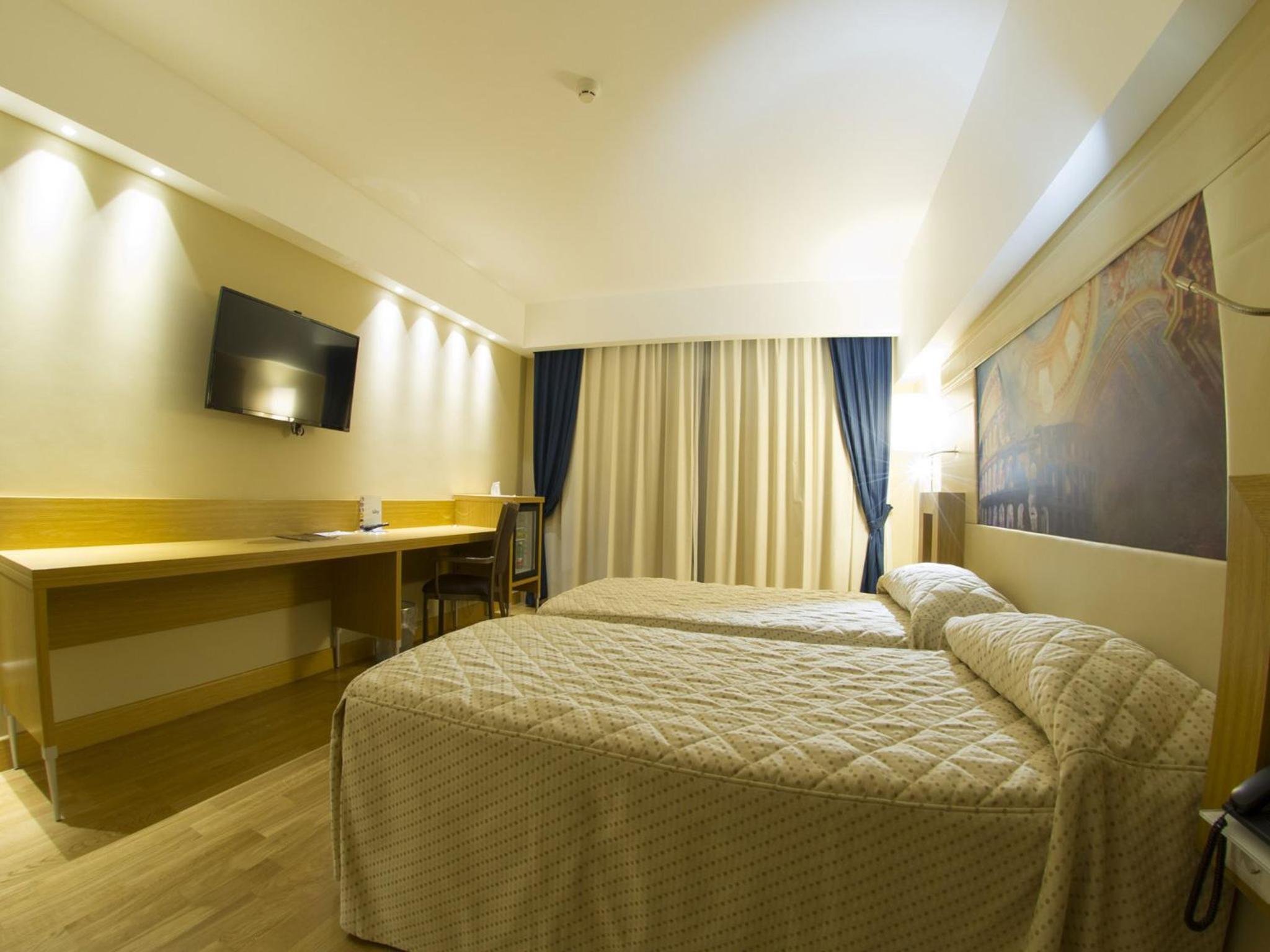 Superior Double or Twin Room with Airport Transfer photo 3