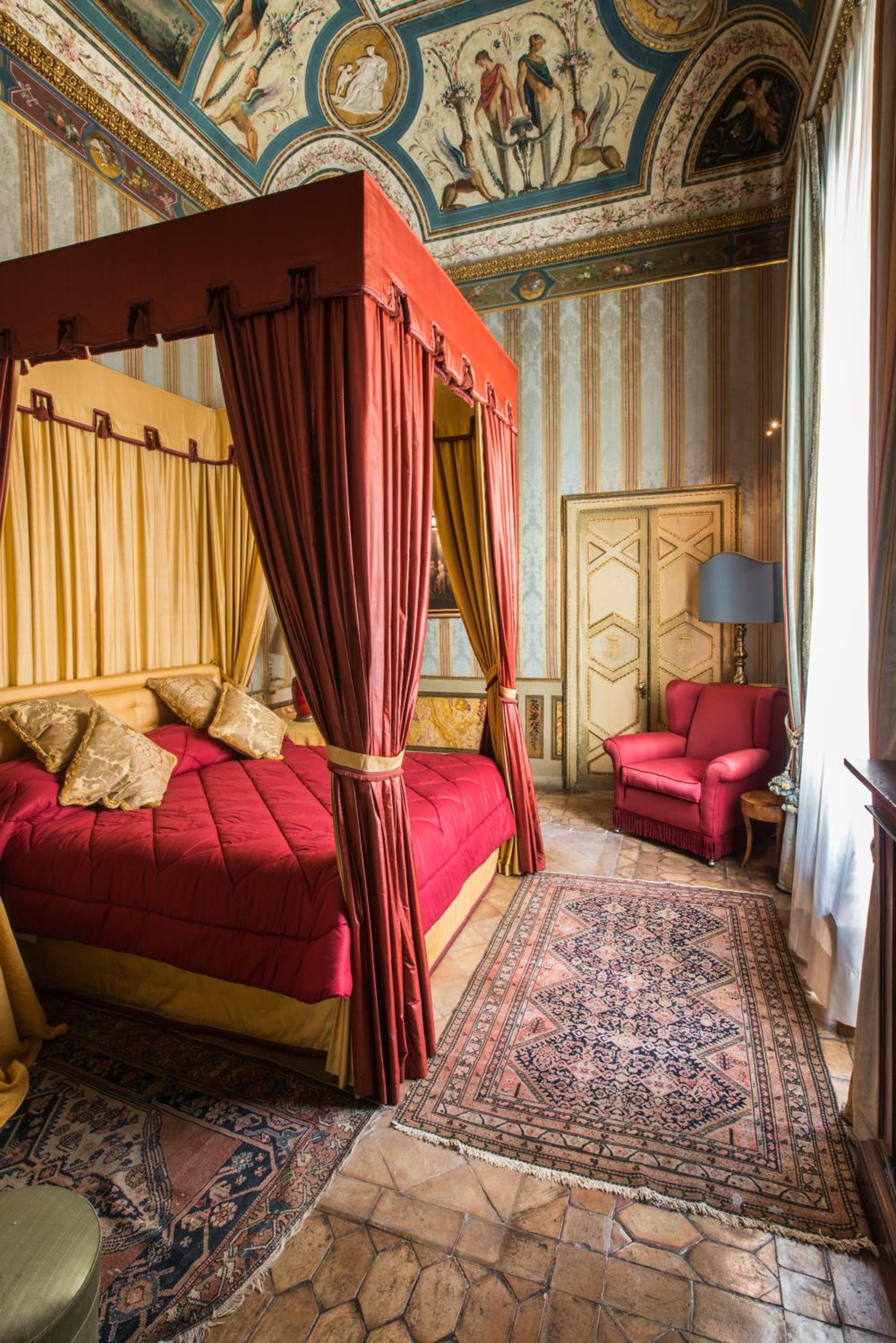 King Suite photo 2