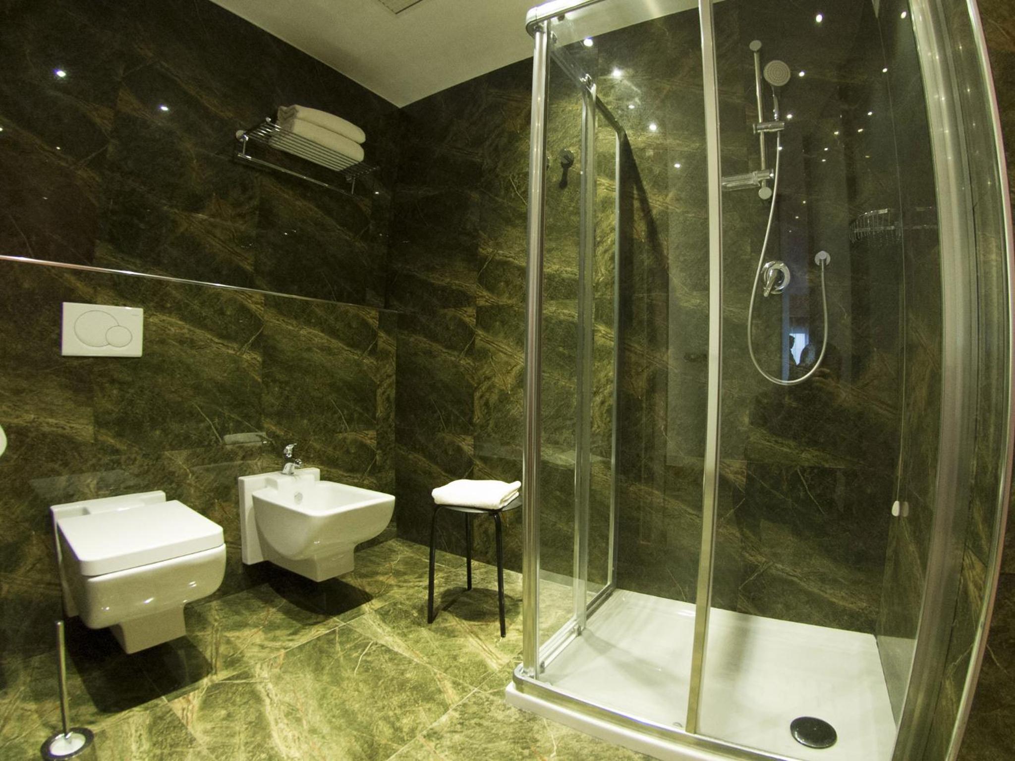 Superior Triple Room with Balcony photo 2