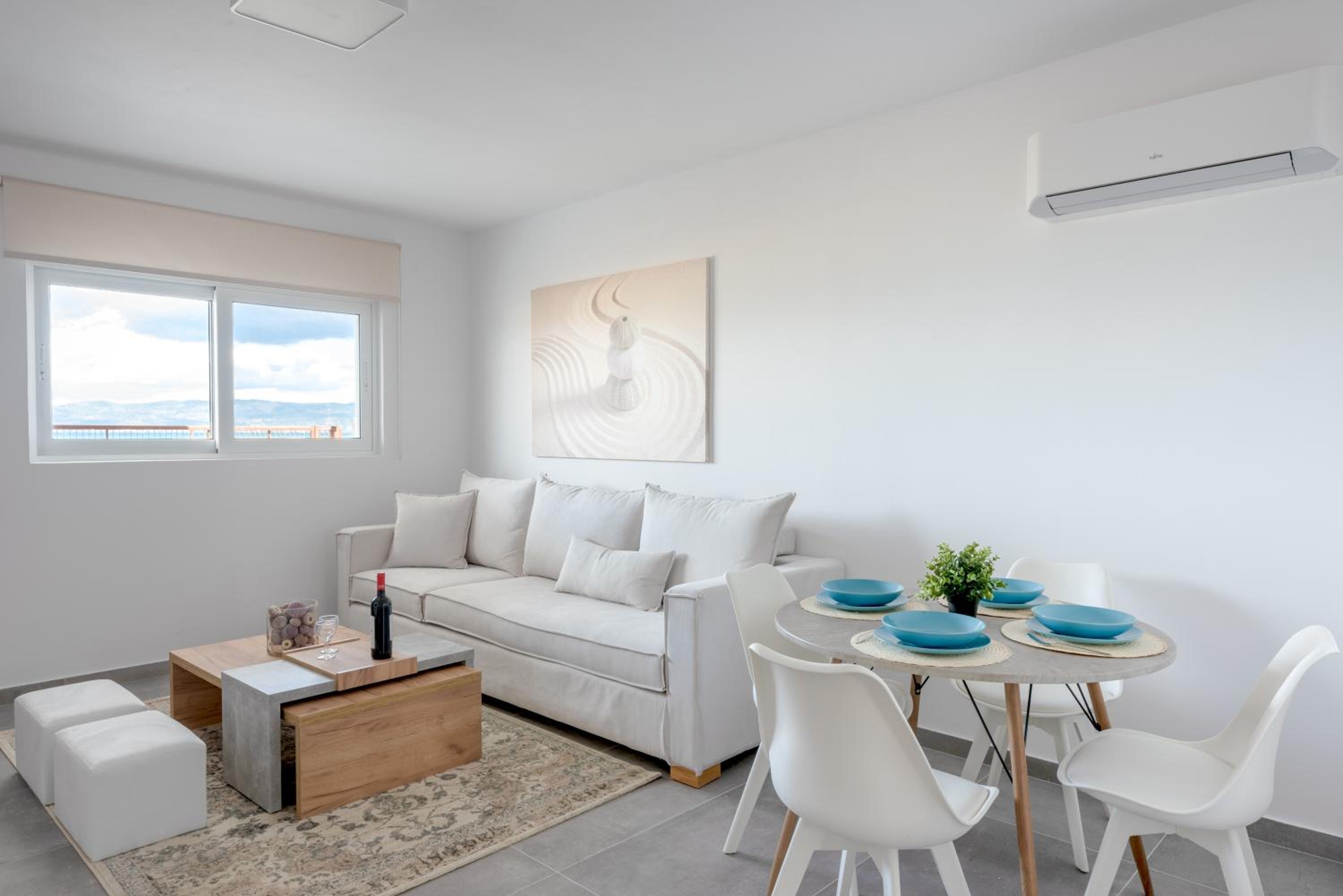 Apartment with Sea View - Photo 1