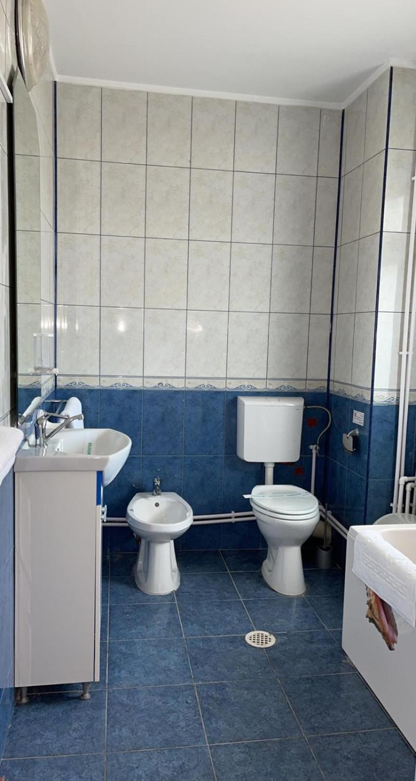 Basic Triple Room - Photo 11