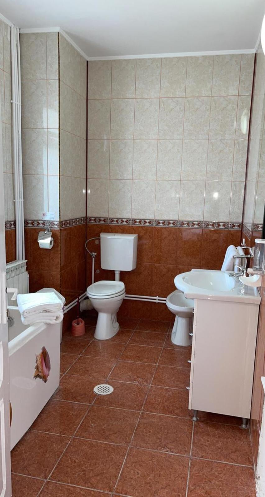 Basic Triple Room - Photo 21