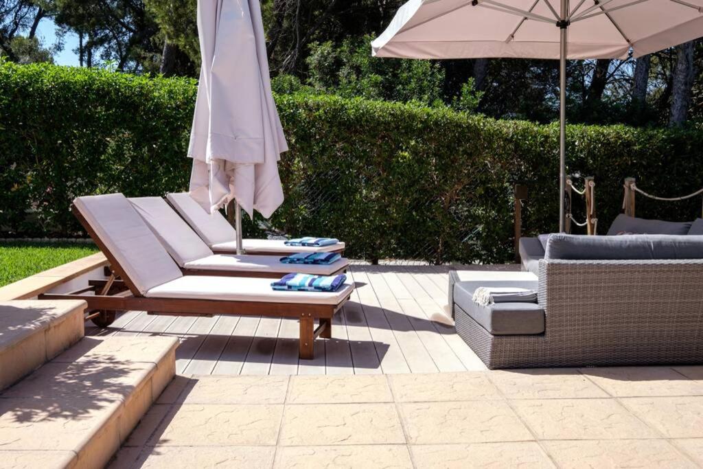Villa photo 2