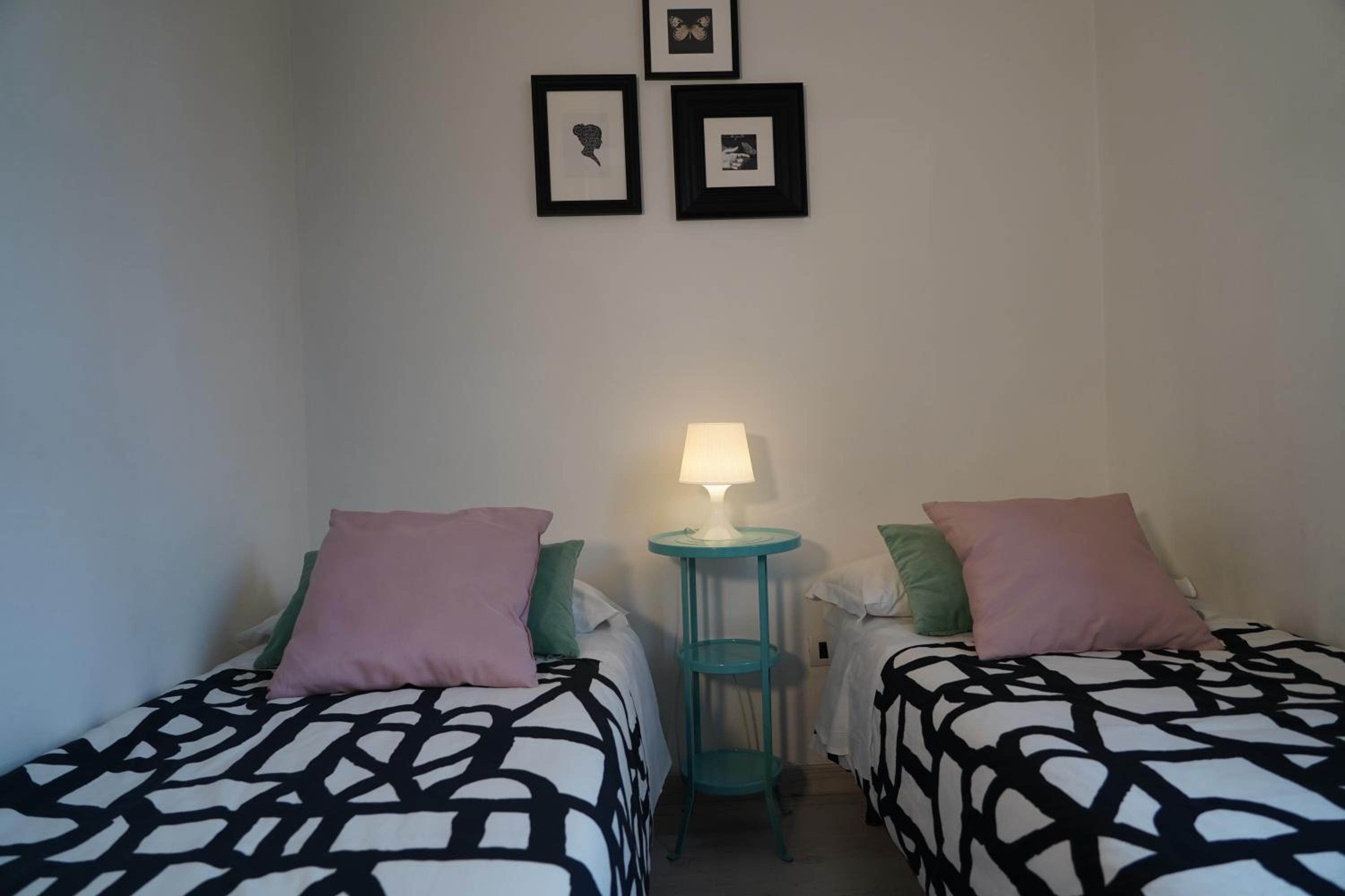 Two-Bedroom Apartment - Photo 19