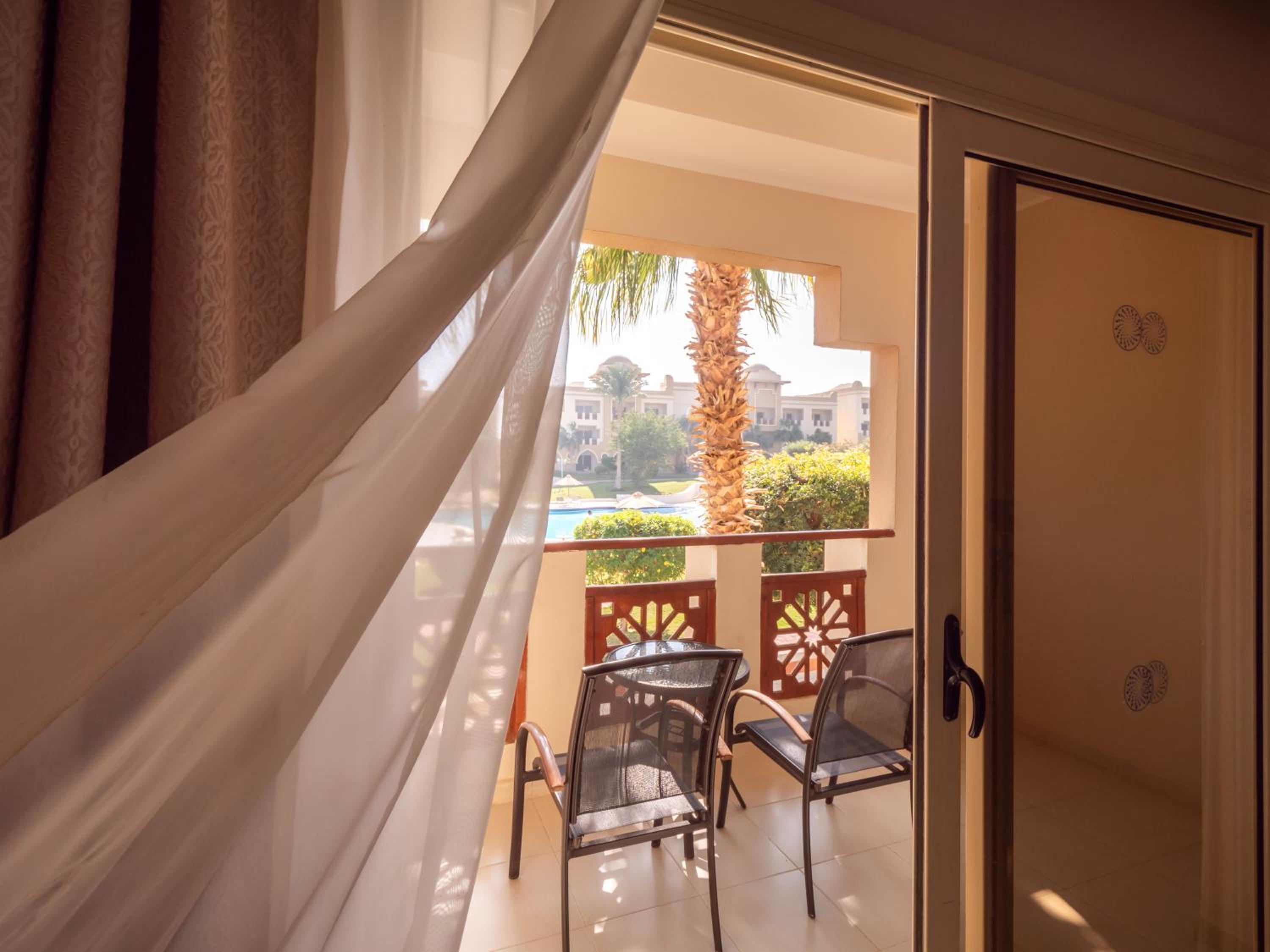Family Room with Garden View ( 2 Adults + 2 Children ) - Photo 4