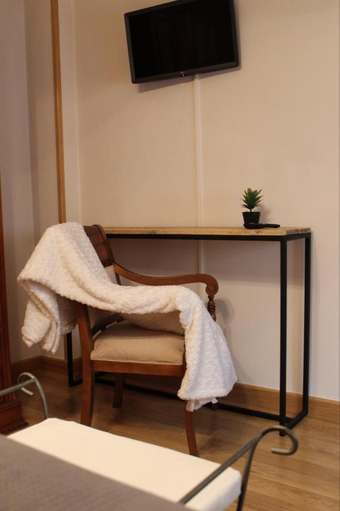 Three-Bedroom Apartment - Photo 27
