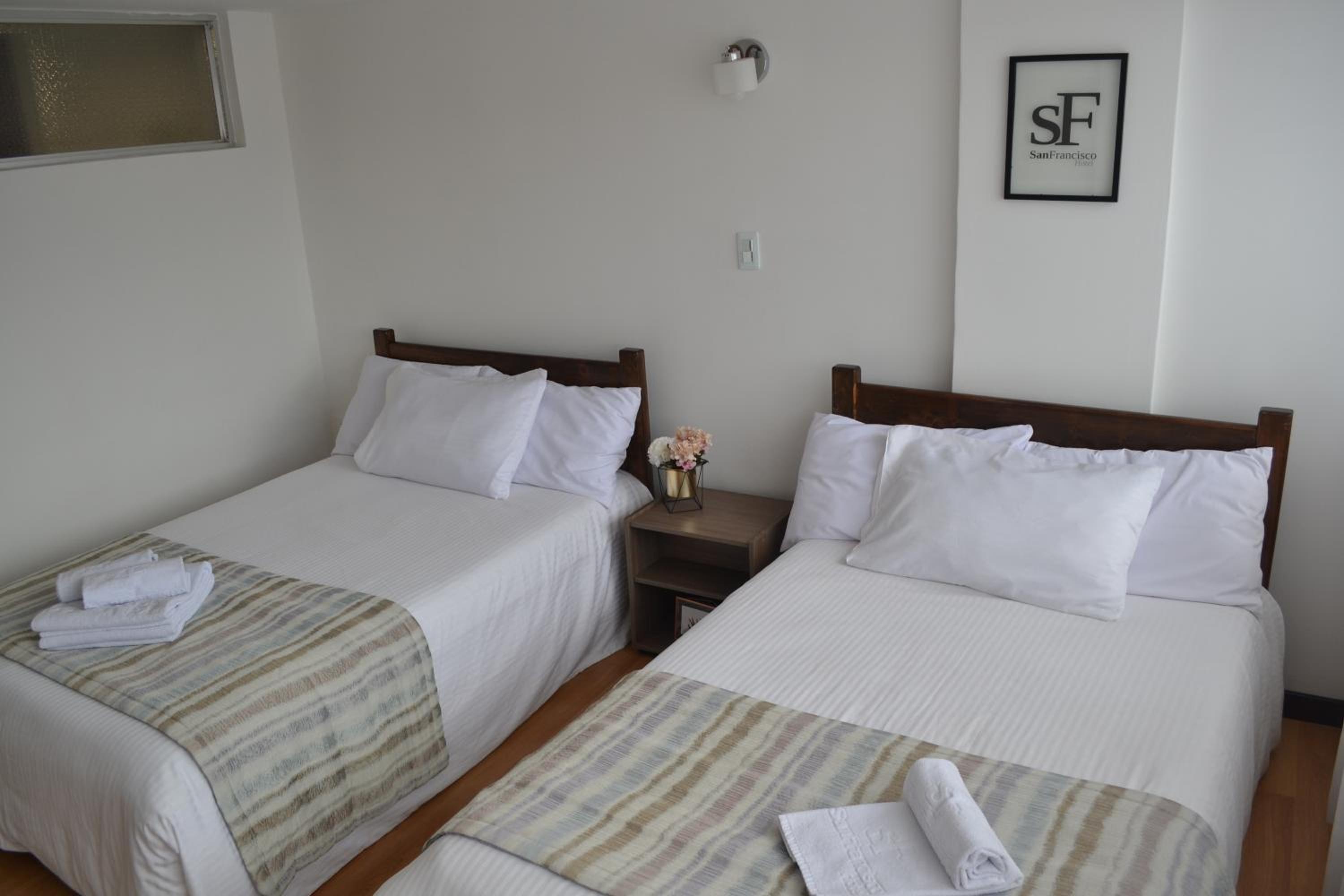 Twin Room with Private Bathroom