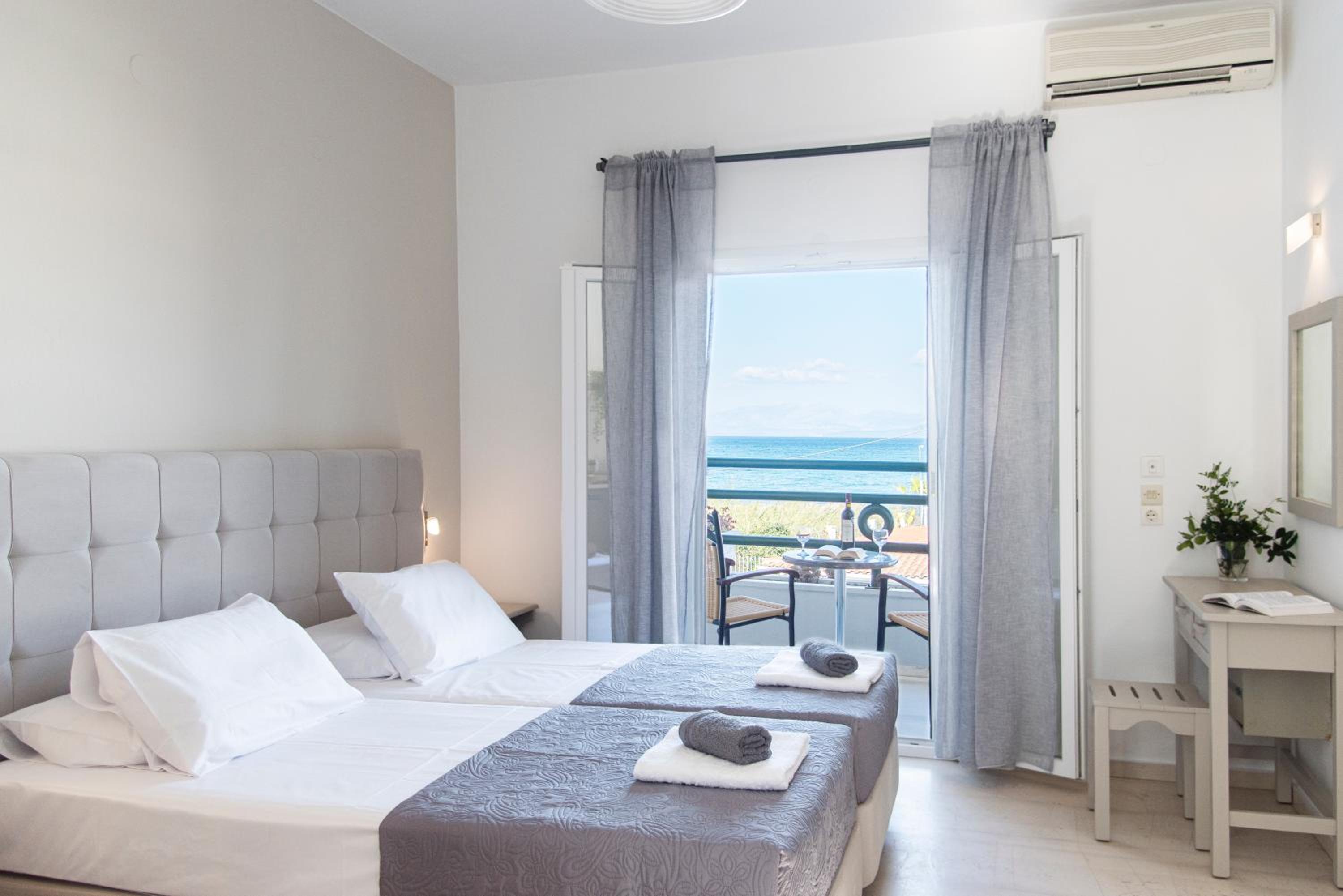 Studio (2 Adults) with Sea View