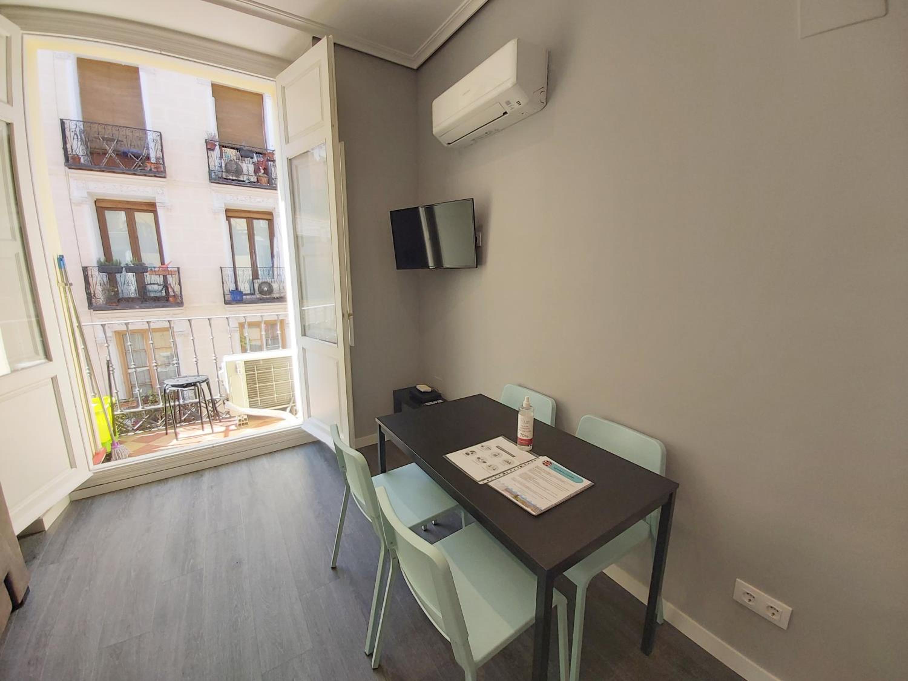 One-Bedroom Apartment with Balcony - Photo 2
