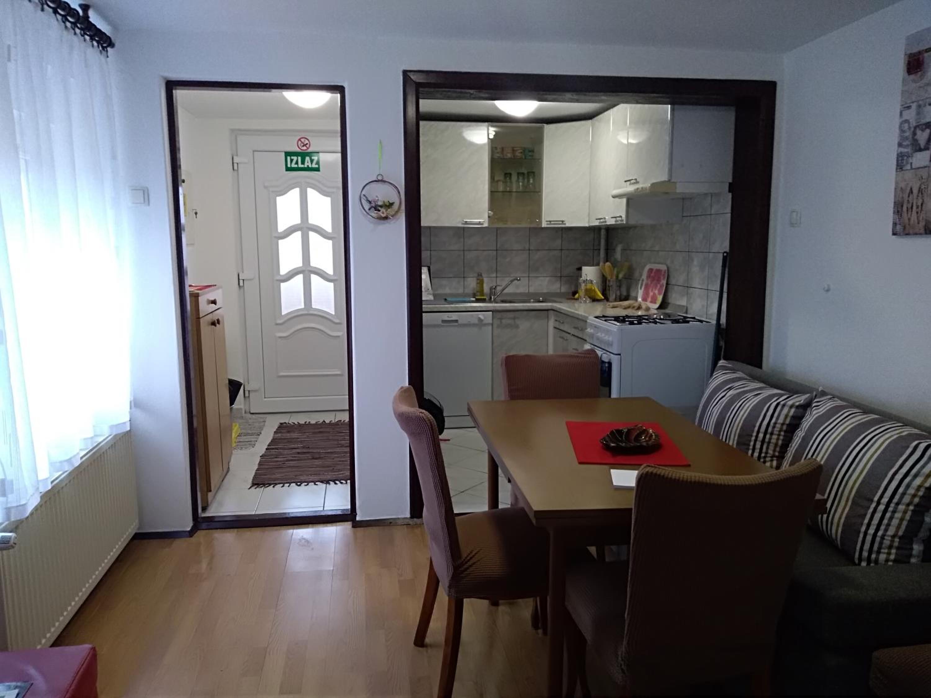 One-Bedroom Apartment - Photo 23