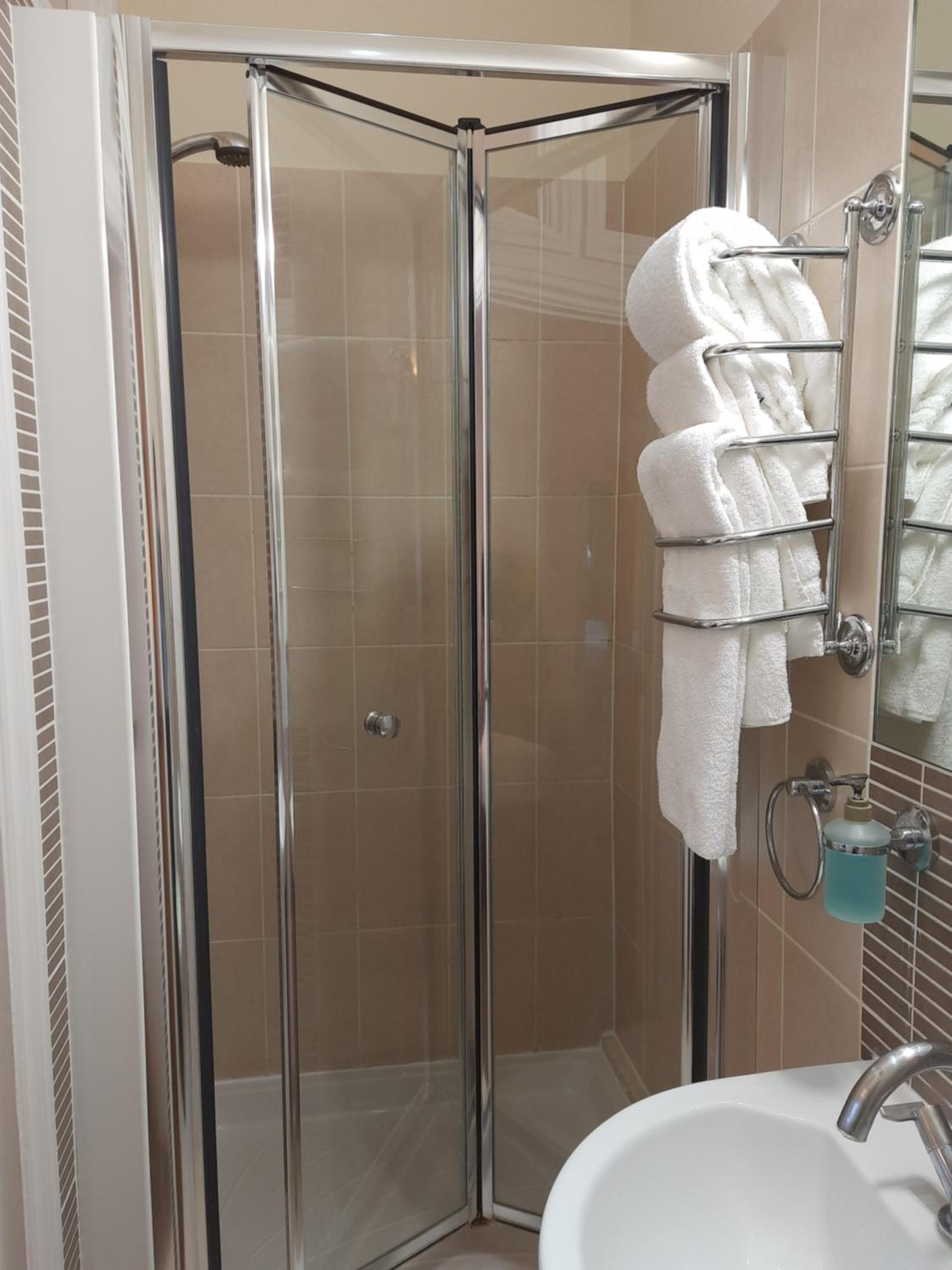 Single Room photo 2