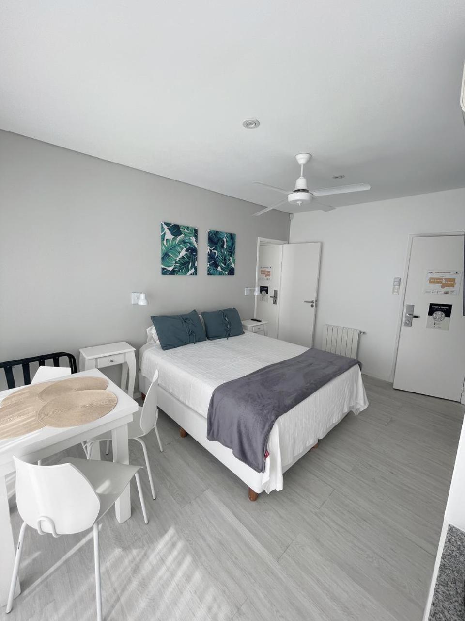 Apartment (4 Adults)