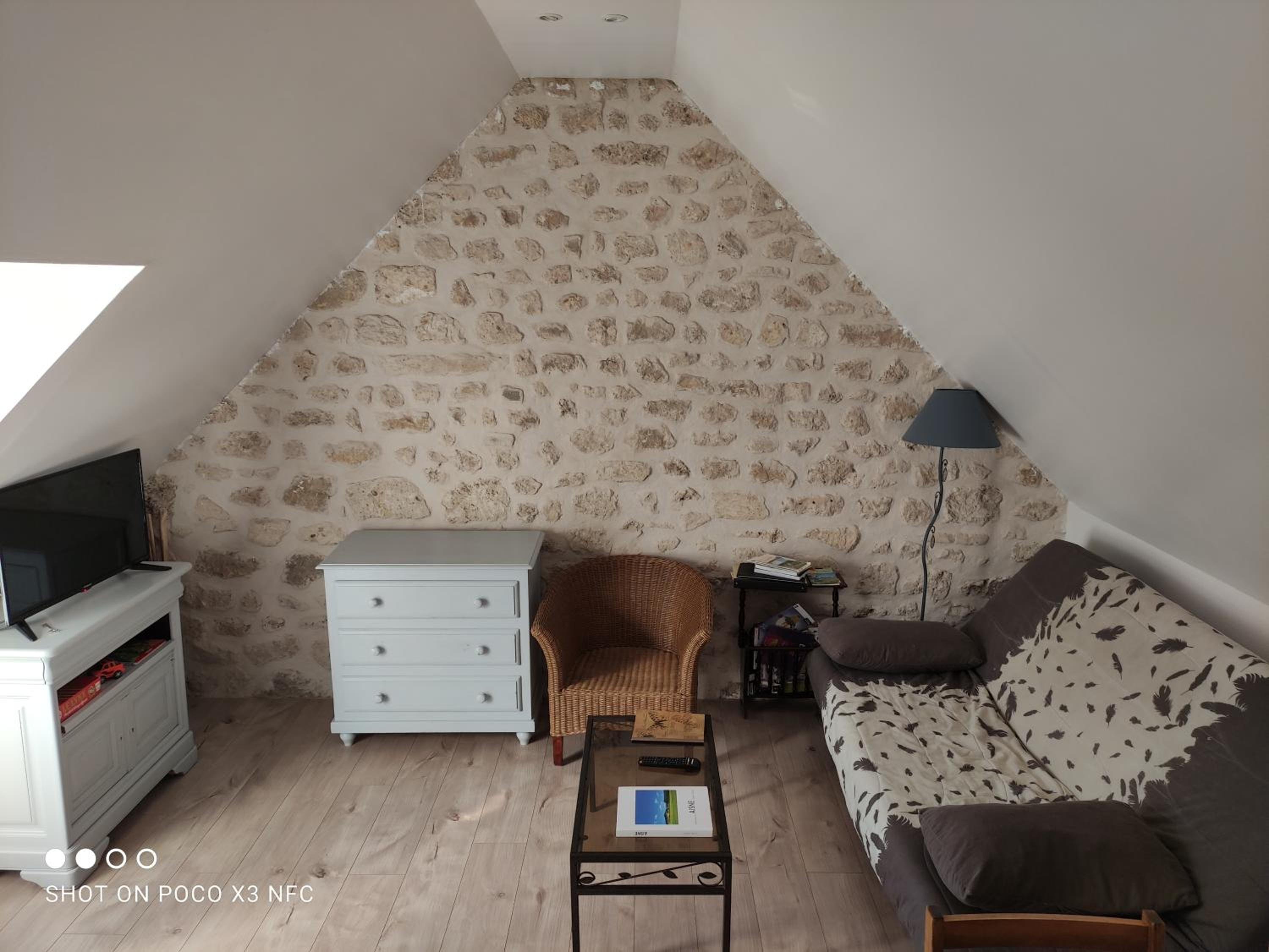 Apartment with Garden View - Photo 12