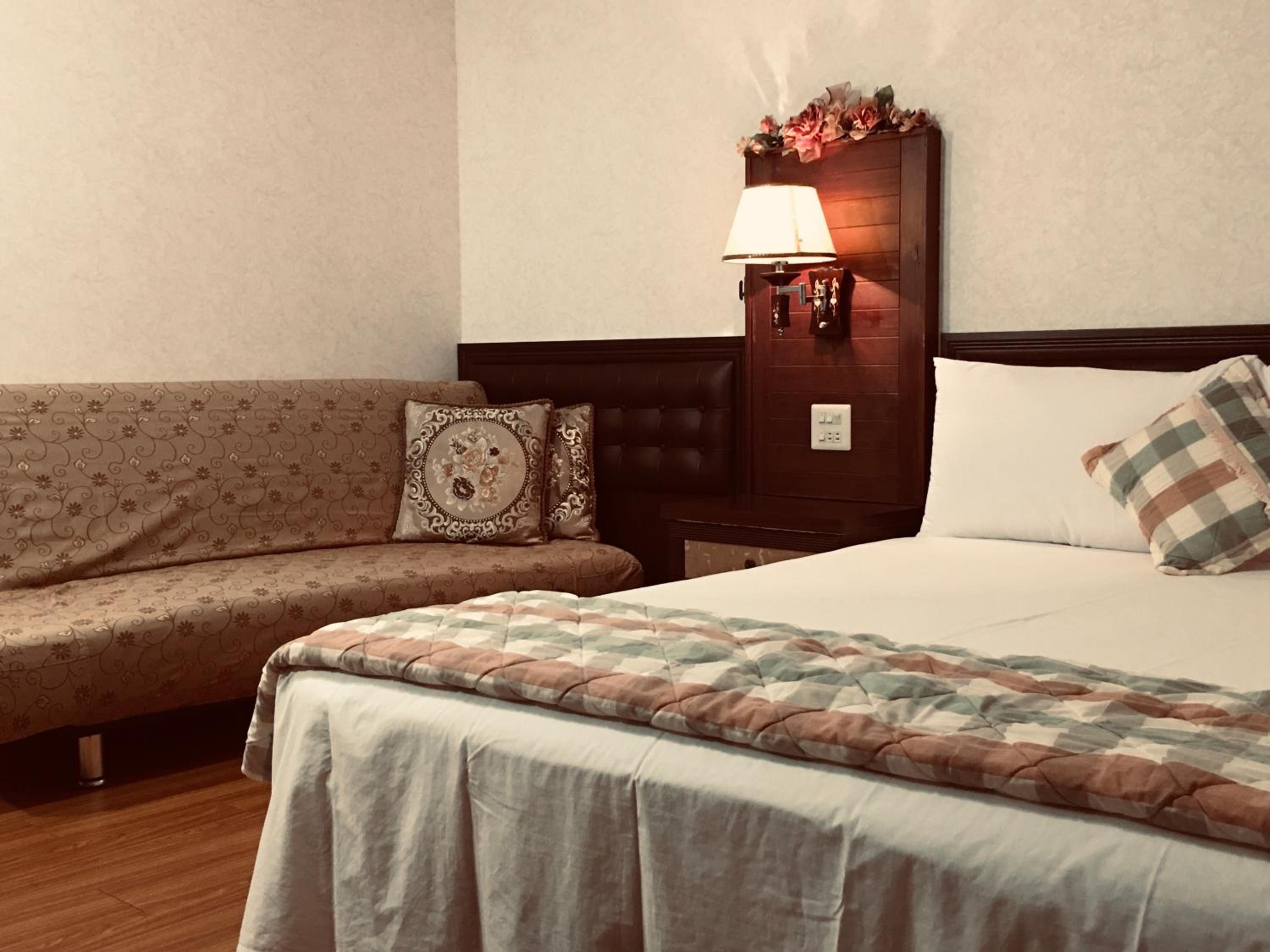 Double Room with Private Bathroom photo 2