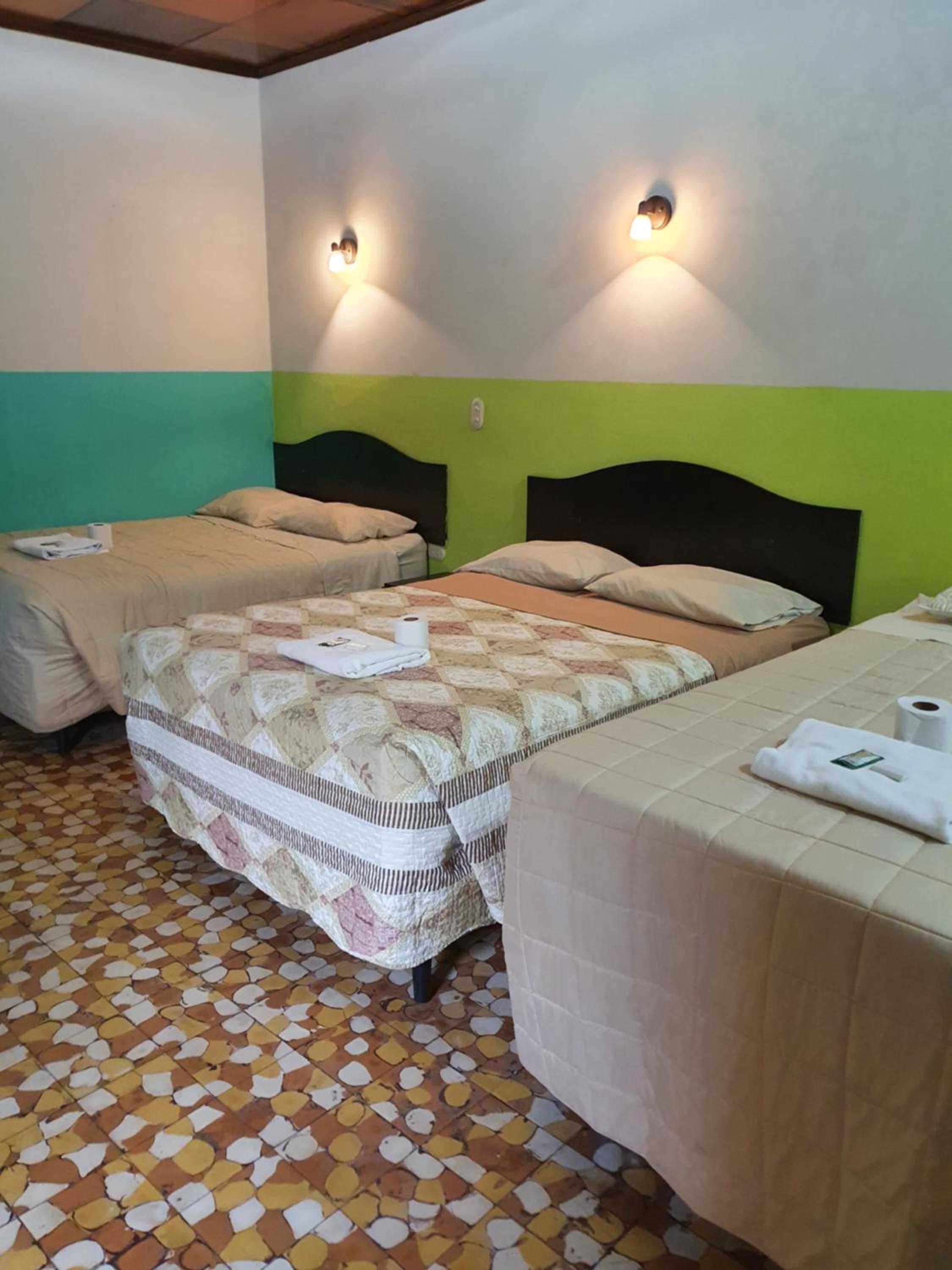Deluxe Triple Room photo 2