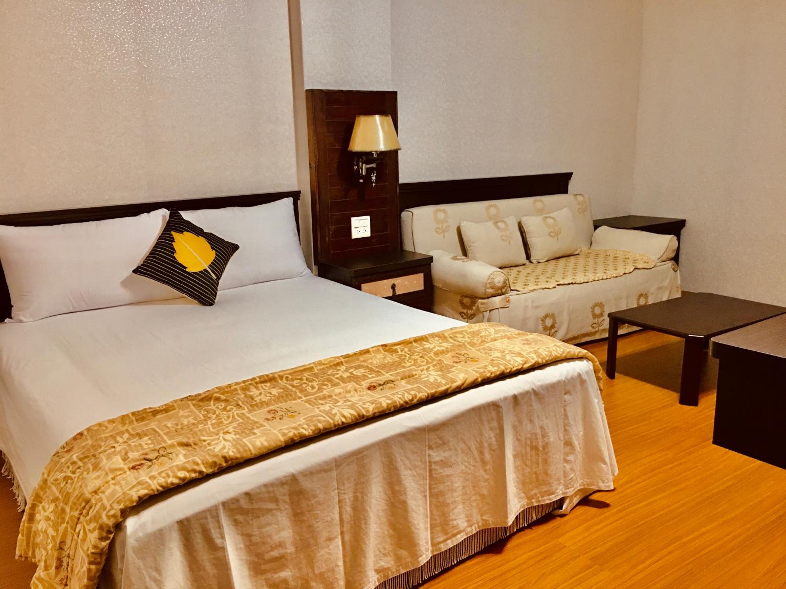 Double Room with Private Bathroom photo 1