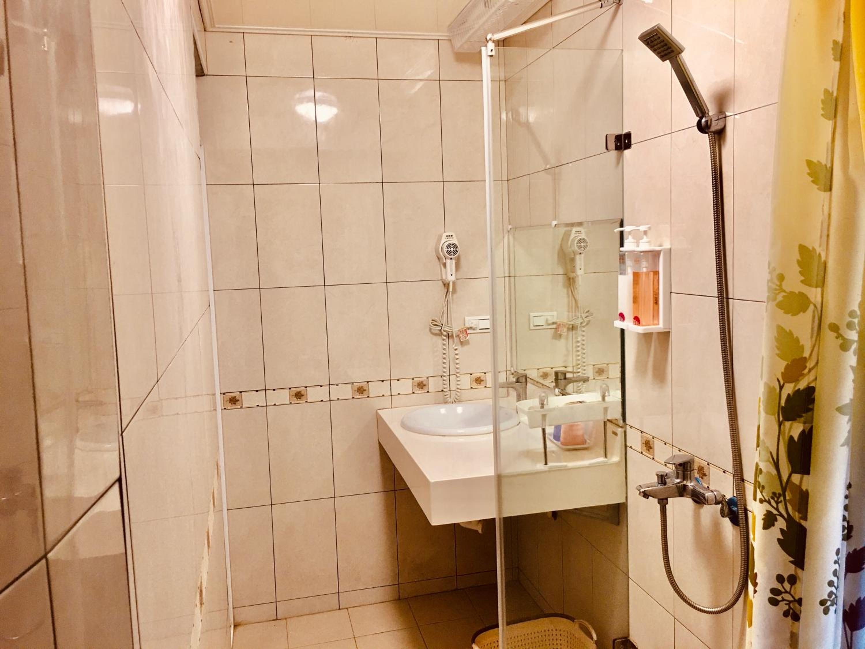 Double Room with Private Bathroom photo 3
