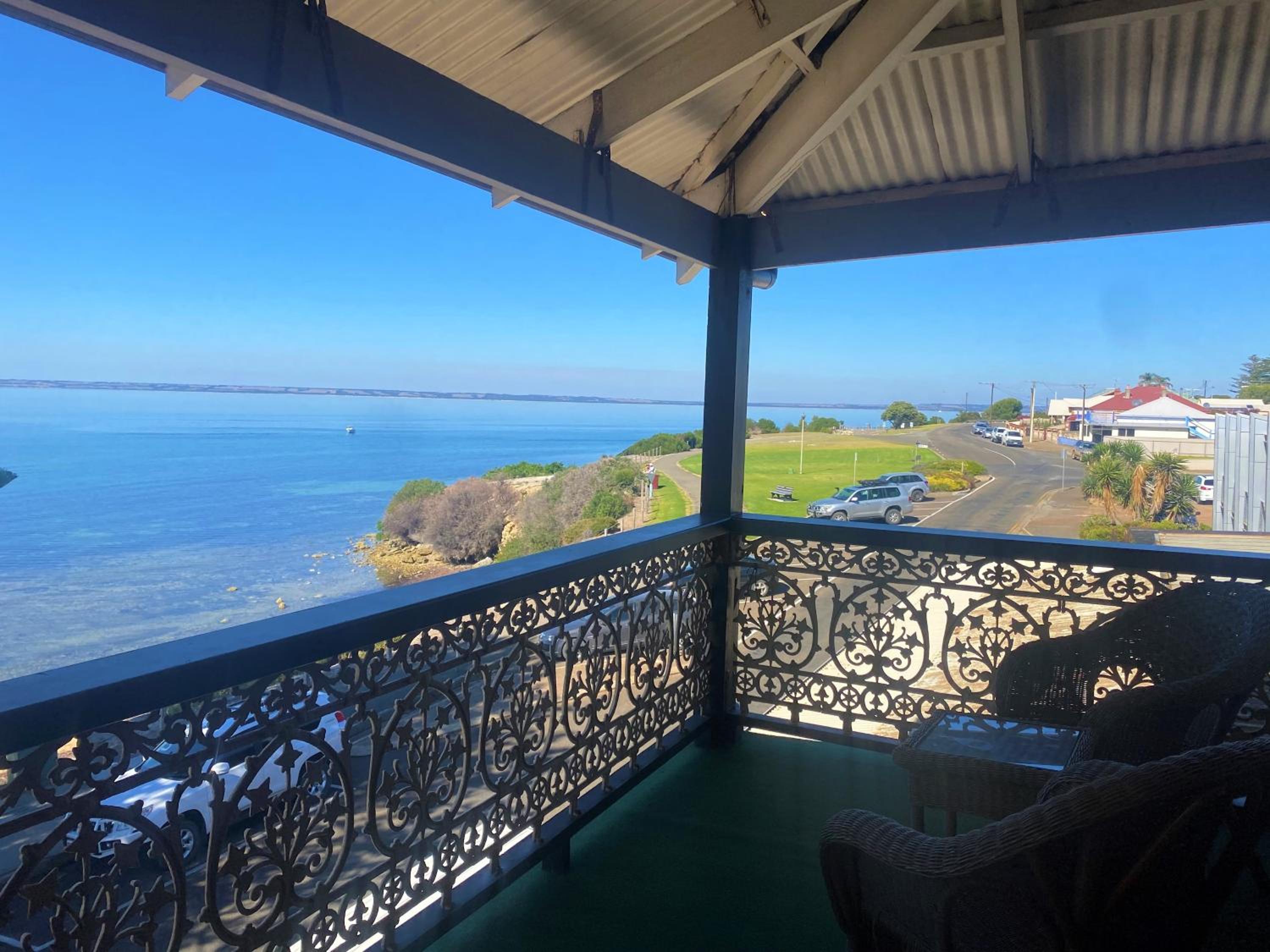 Executive Room with Sea View - Photo 2
