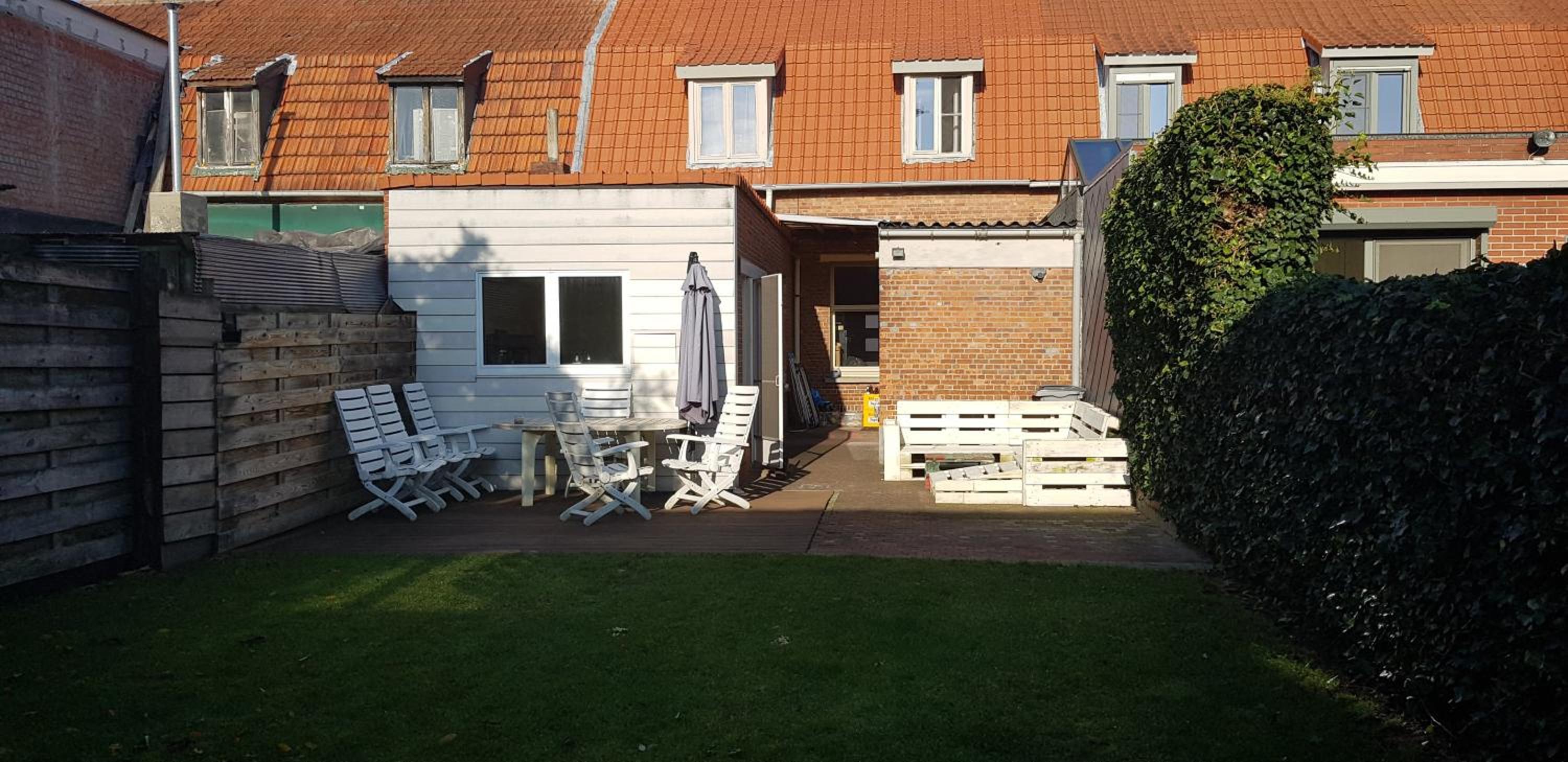 Three-Bedroom House photo 2