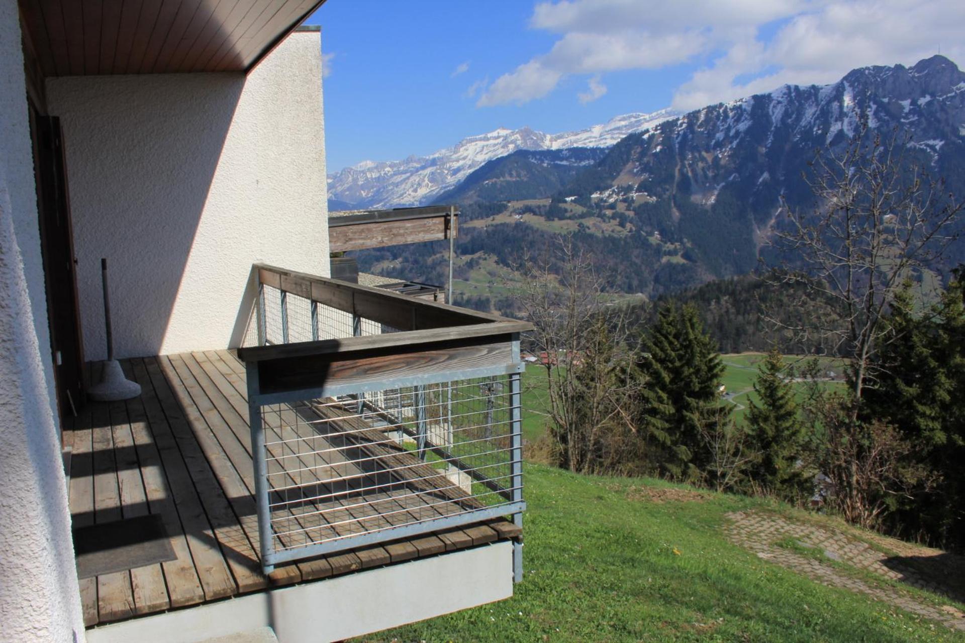 Two-Bedroom Apartment with Balcony photo 2