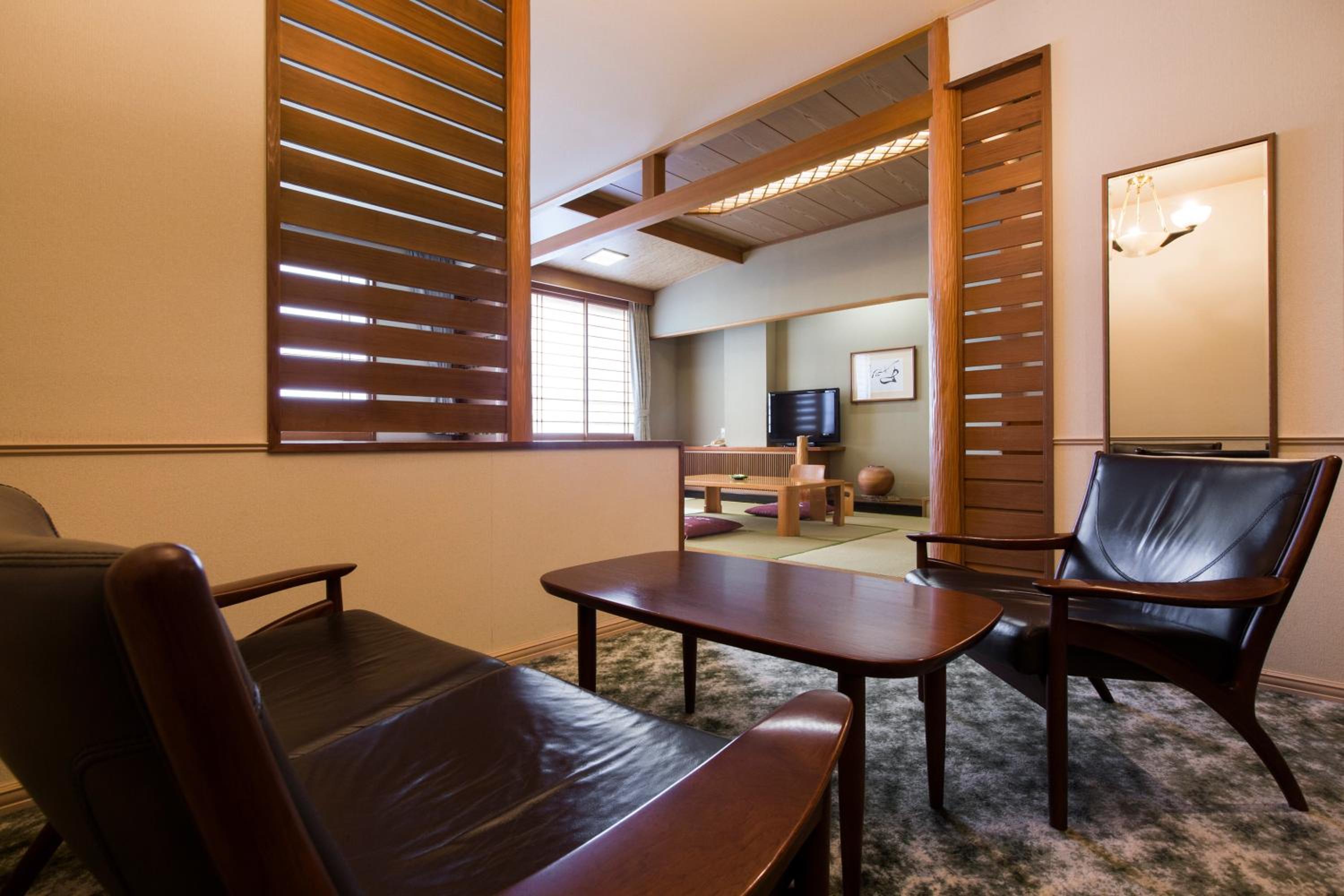 Deluxe Family Room photo 1